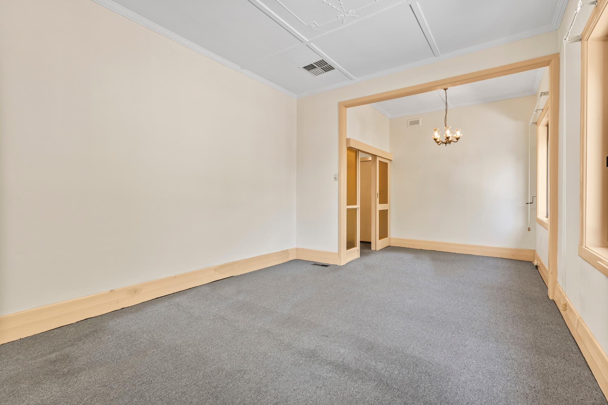 561 Warrigal Road, Ashwood - Thumbnail 5