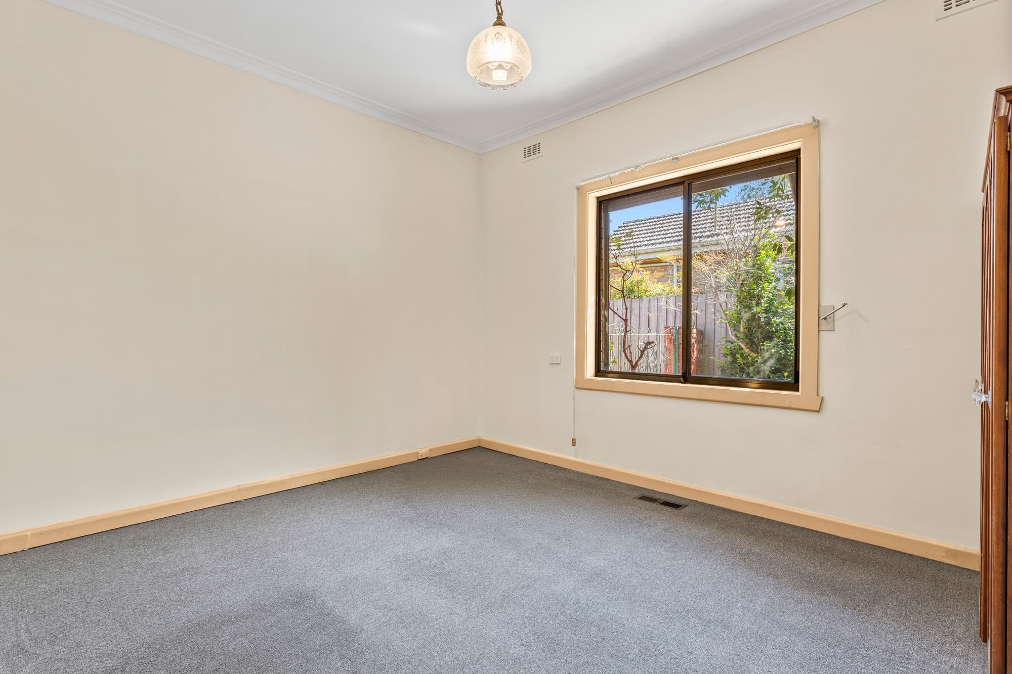 561 Warrigal Road, Ashwood - Thumbnail 6