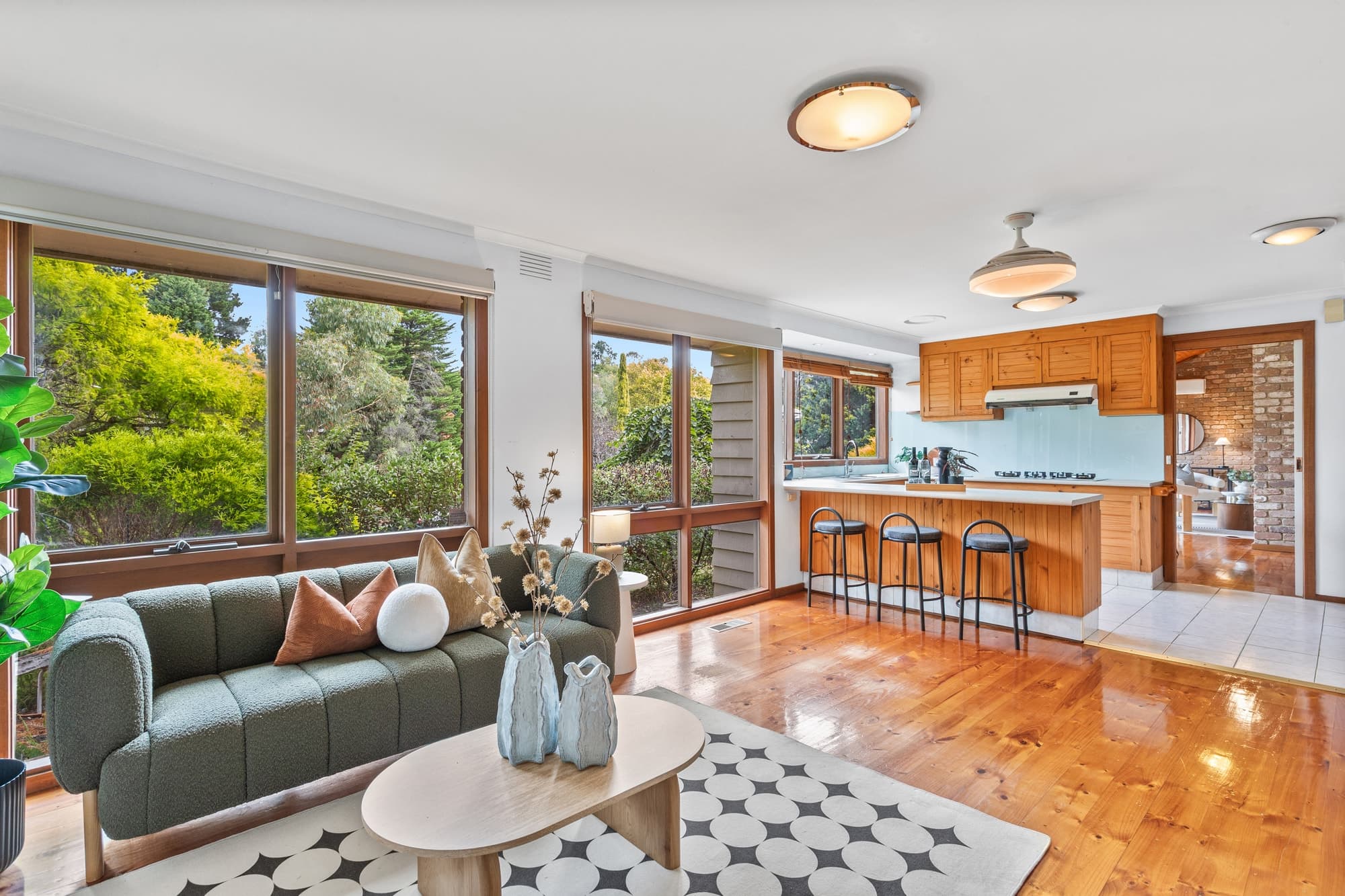 39 Long Valley Way, Doncaster East - Thumbnail 3