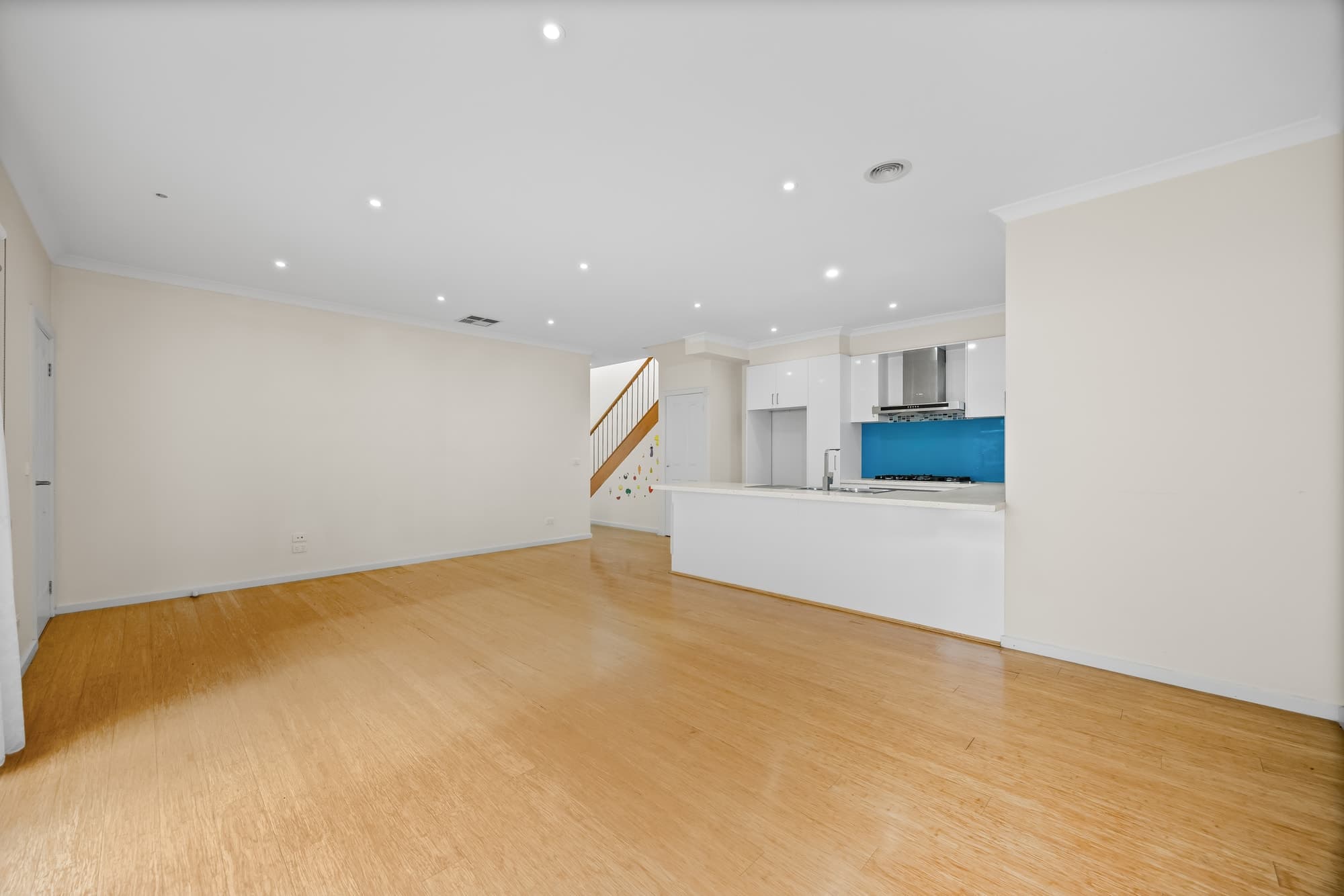 1/131 Dorking Road, Box Hill North - Thumbnail 4