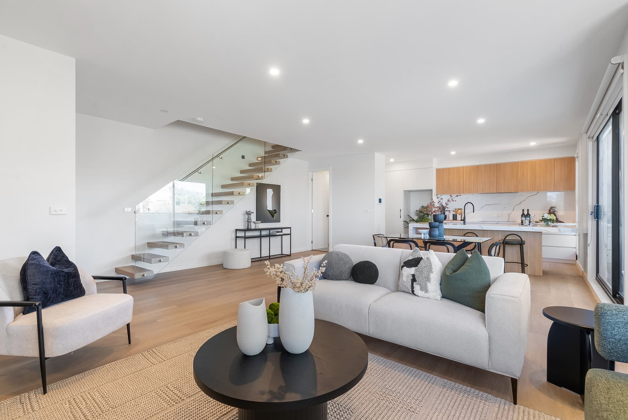 1/5-7 Montgomery Place, Bulleen - Thumbnail 2