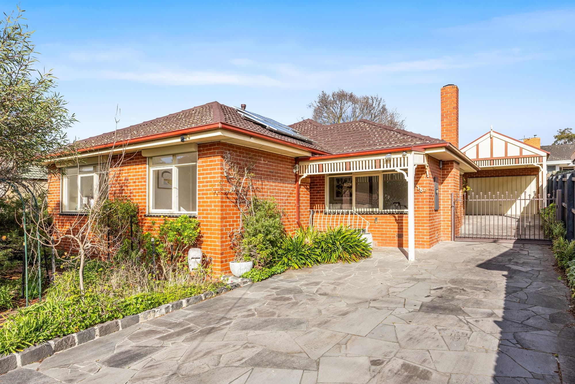 16 Beddoe Road, Vermont - Thumbnail 2