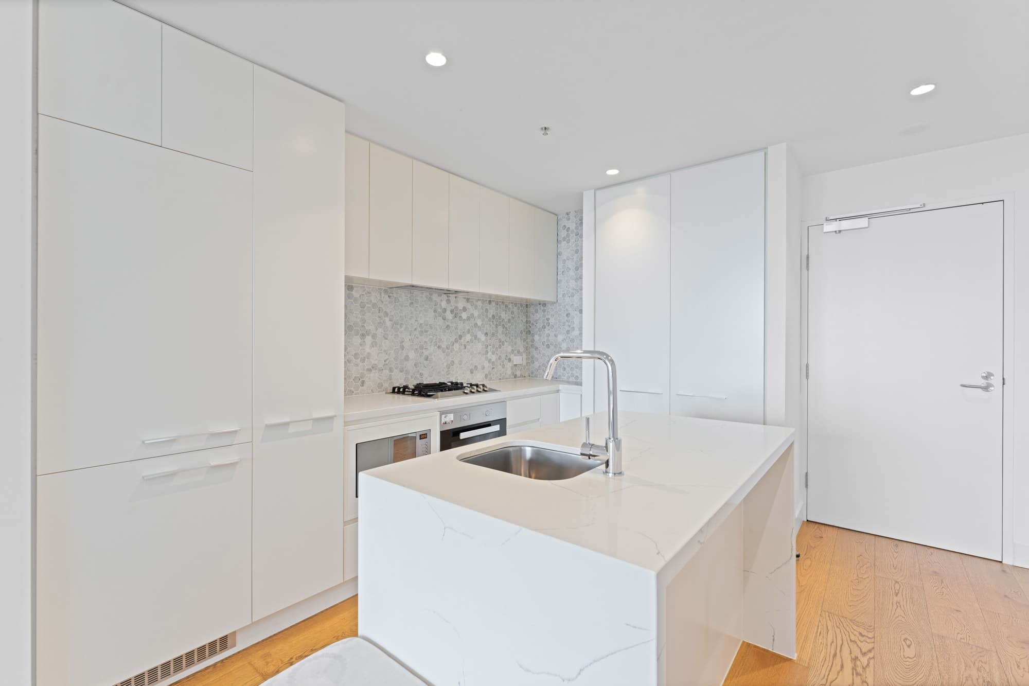 2216/850 Whitehorse Road, Box Hill - Thumbnail 6