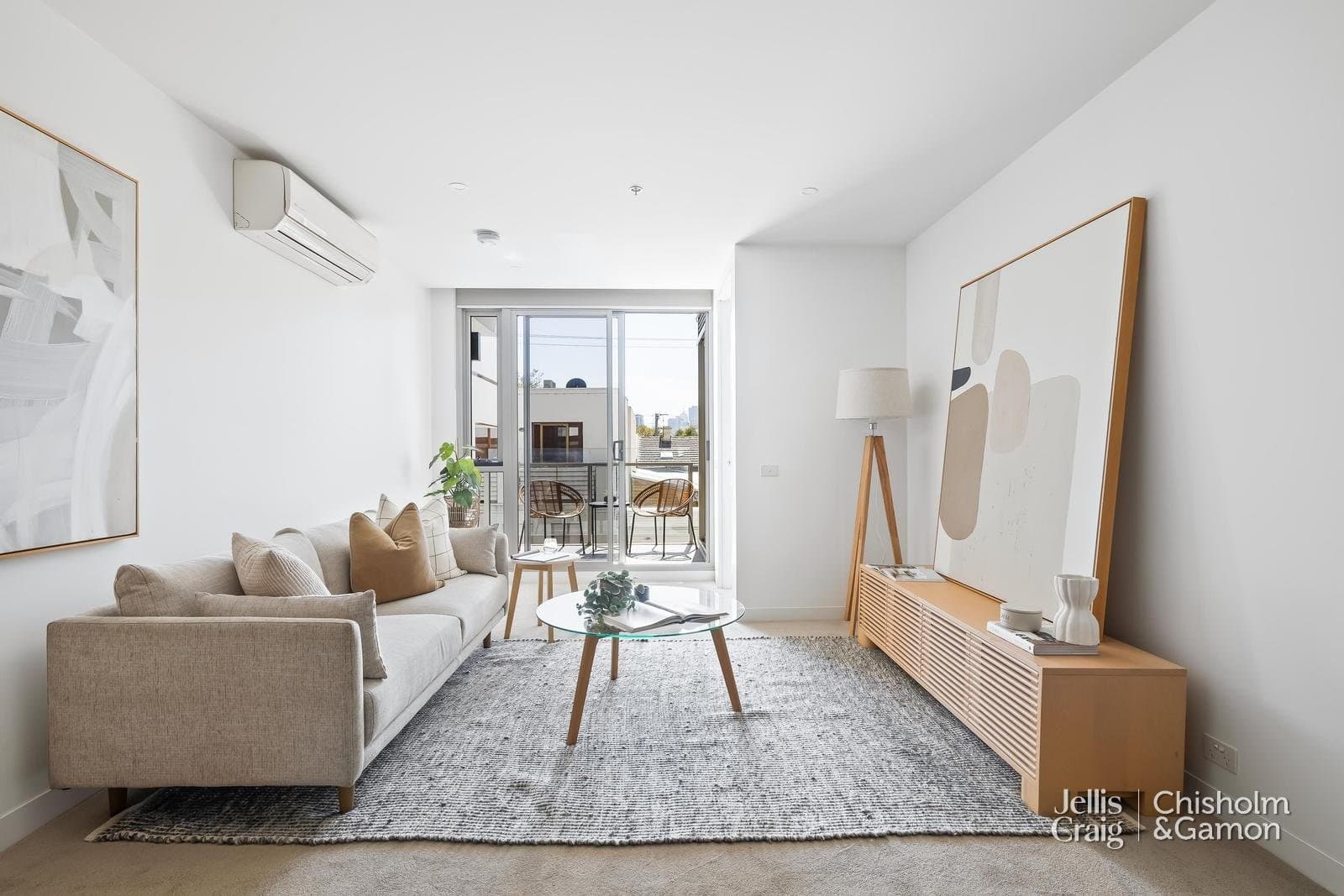 115/99 Dow Street, Port Melbourne, Port Melbourne - Thumbnail 2