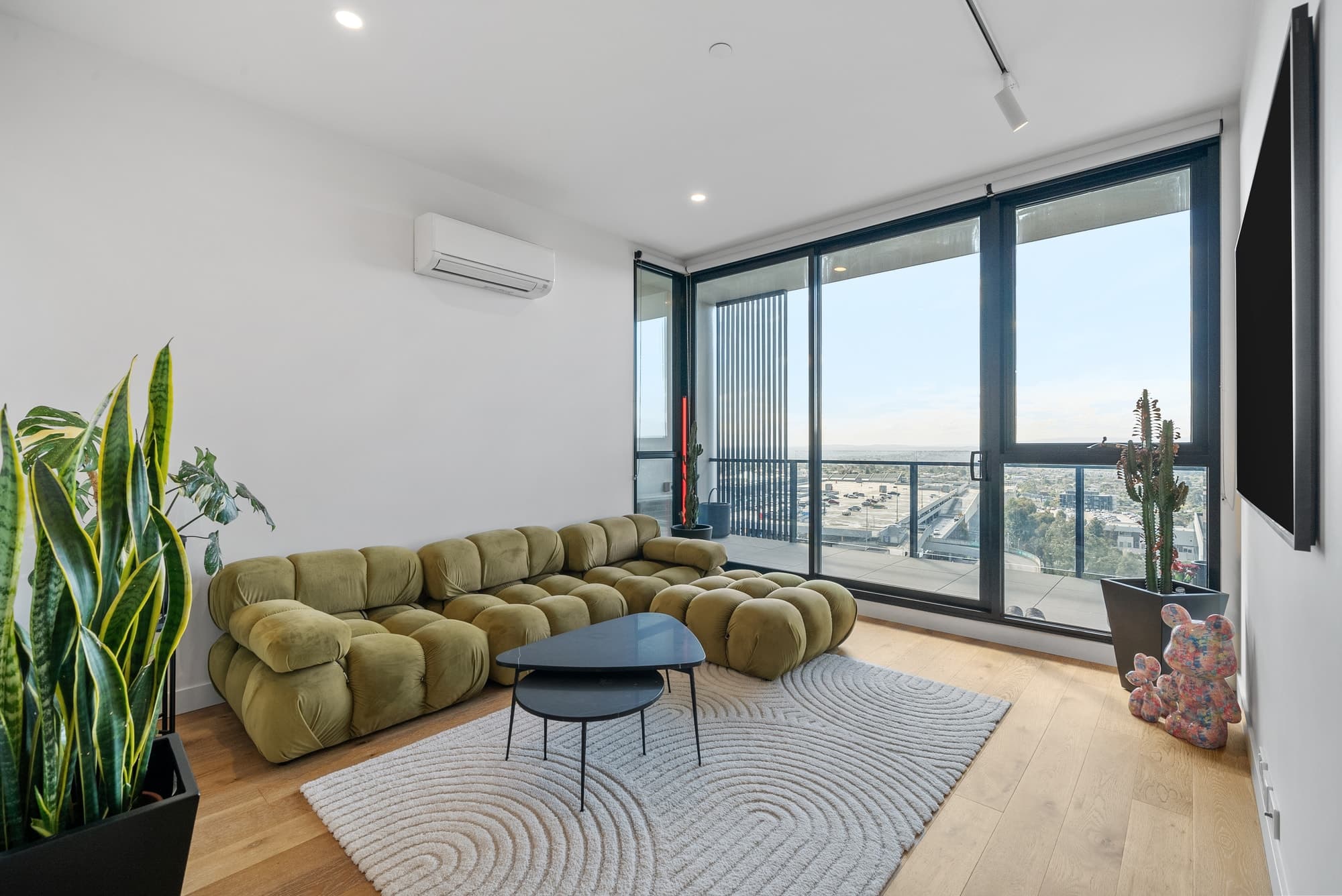 816/642 Doncaster Road, Doncaster - Thumbnail 2