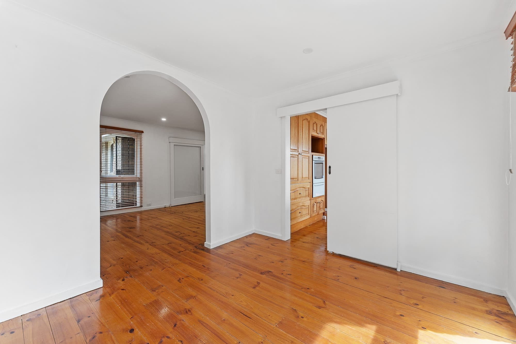17 Narallah Grove, Box Hill North - Thumbnail 5