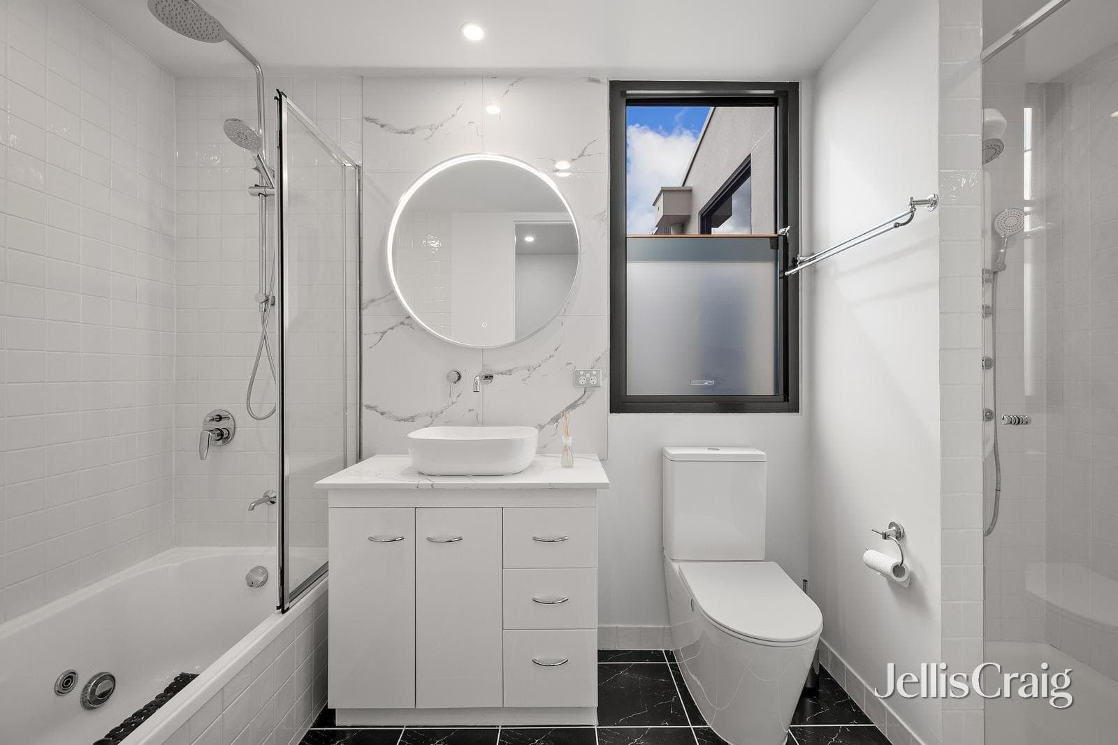 16 Cruikshank Street, Port Melbourne, Port Melbourne - Thumbnail 8