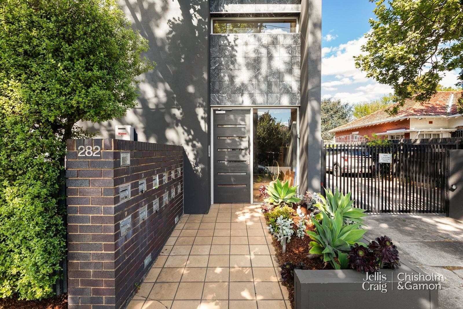 8/282 Barkly Street, Elwood, Elwood - Image 1