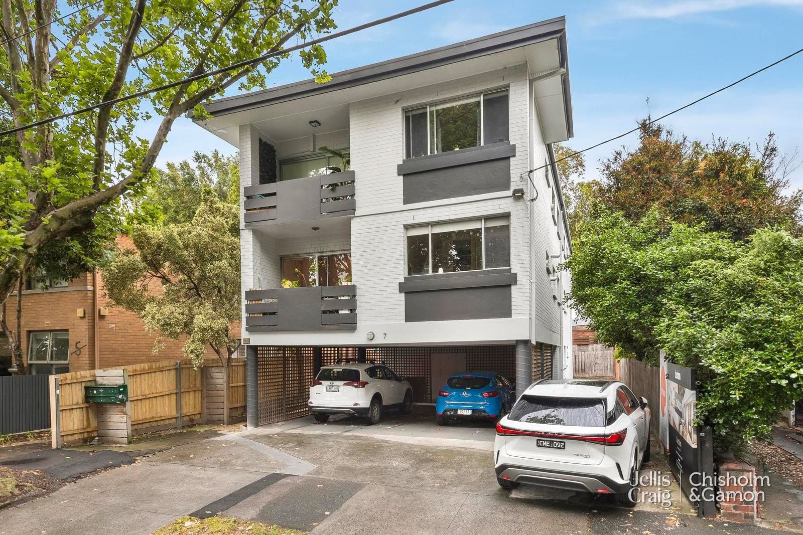 2/7 Addison Street, Elwood, Elwood - Image 1