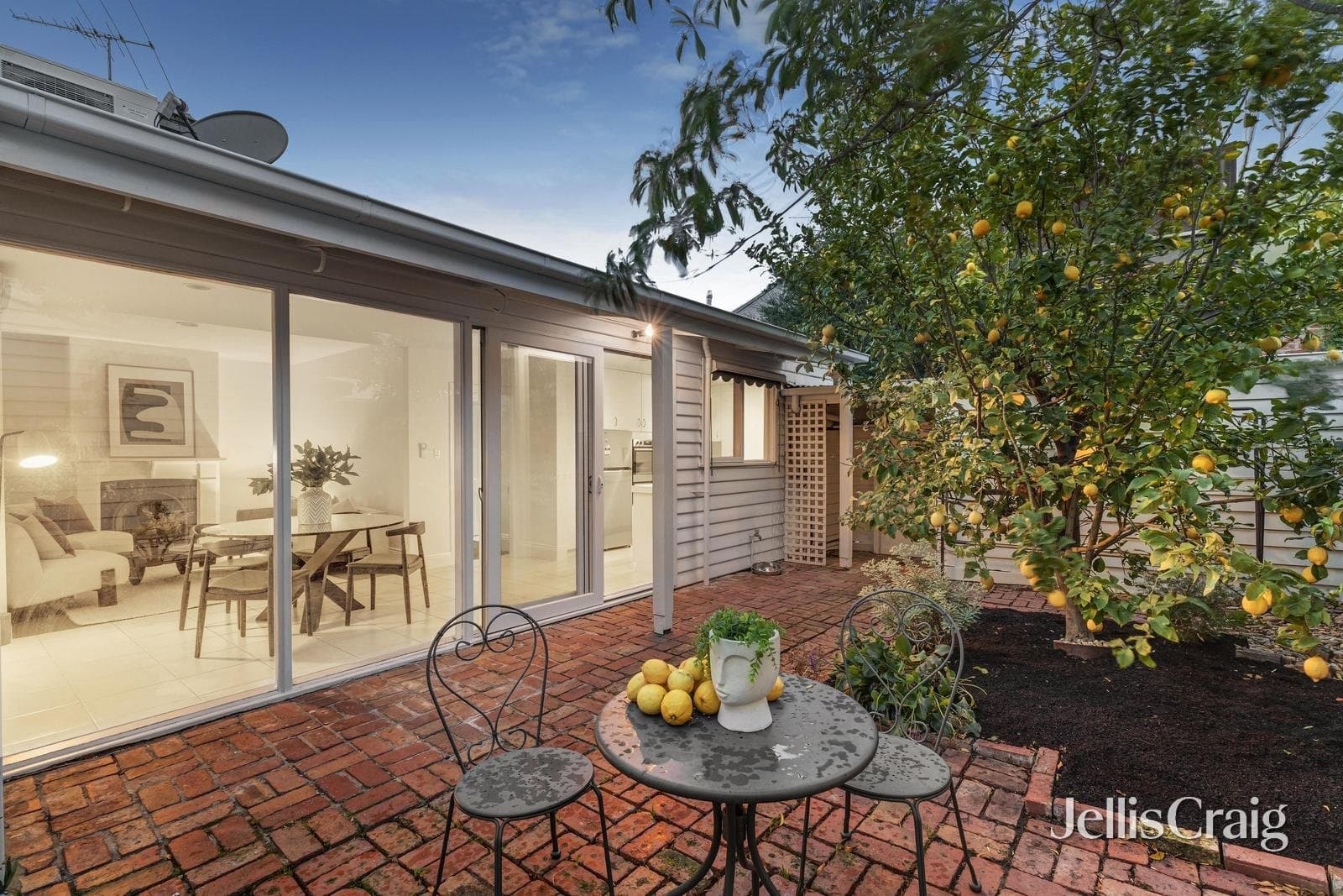 8 James Service Place, South Melbourne, South Melbourne - Thumbnail 7