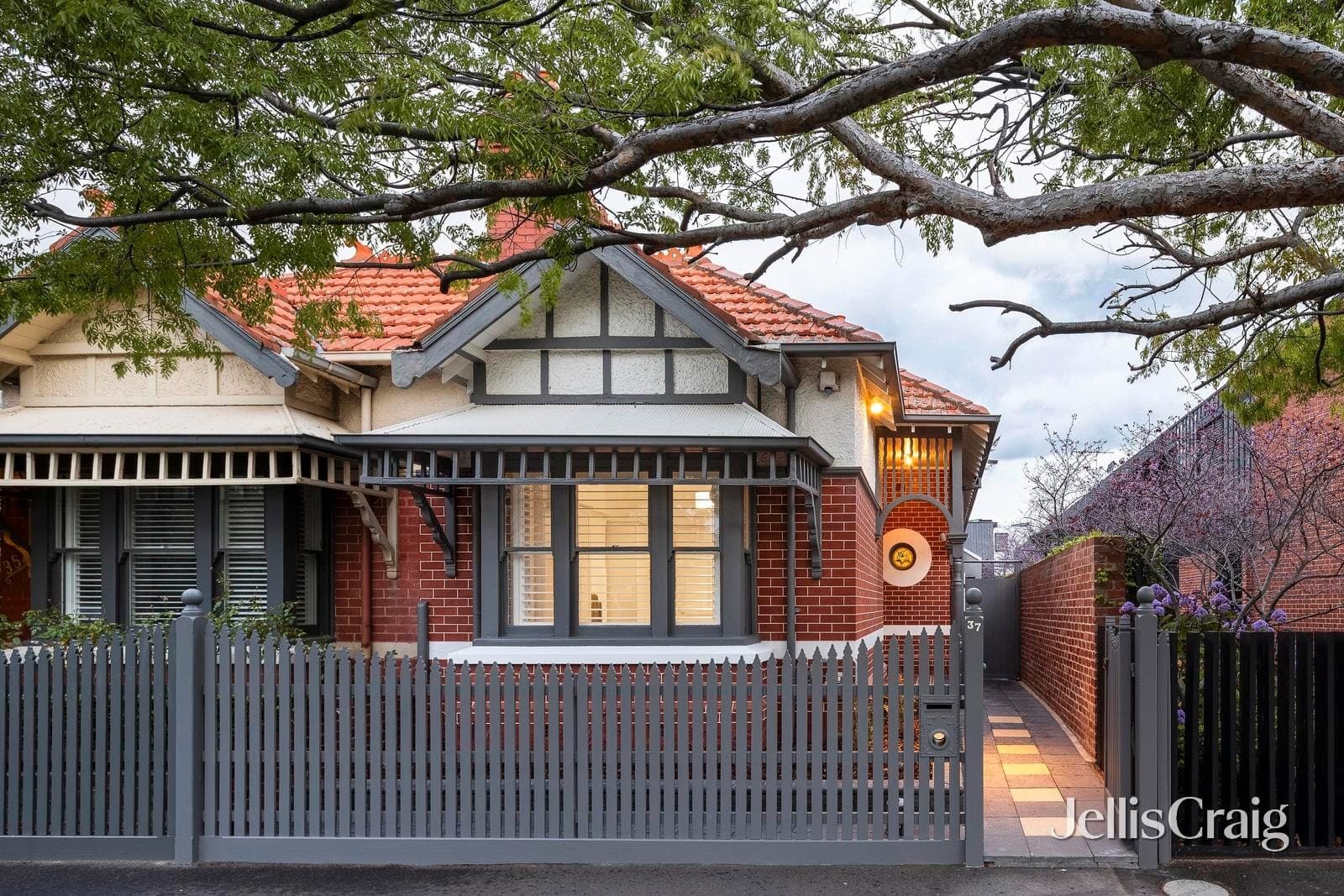 37 Harold Street, Middle Park, Middle Park - Thumbnail 2