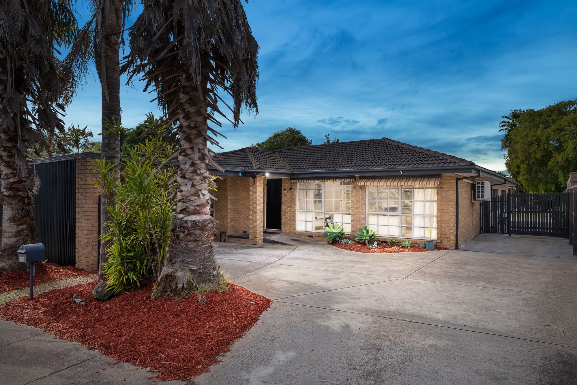 13 Delatite Court, Rowville - Thumbnail 2