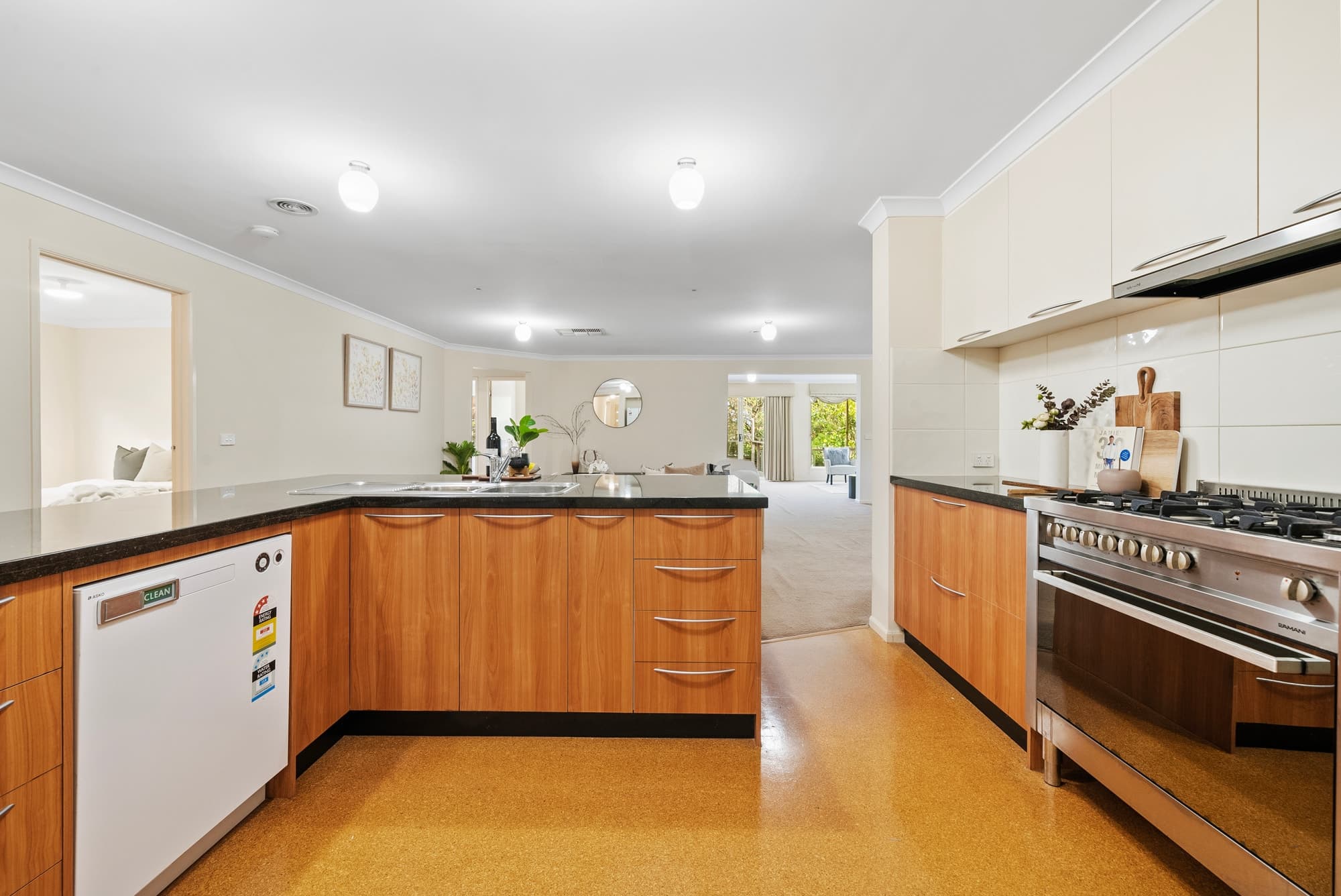 14 Sutton Street, Balwyn North - Thumbnail 8