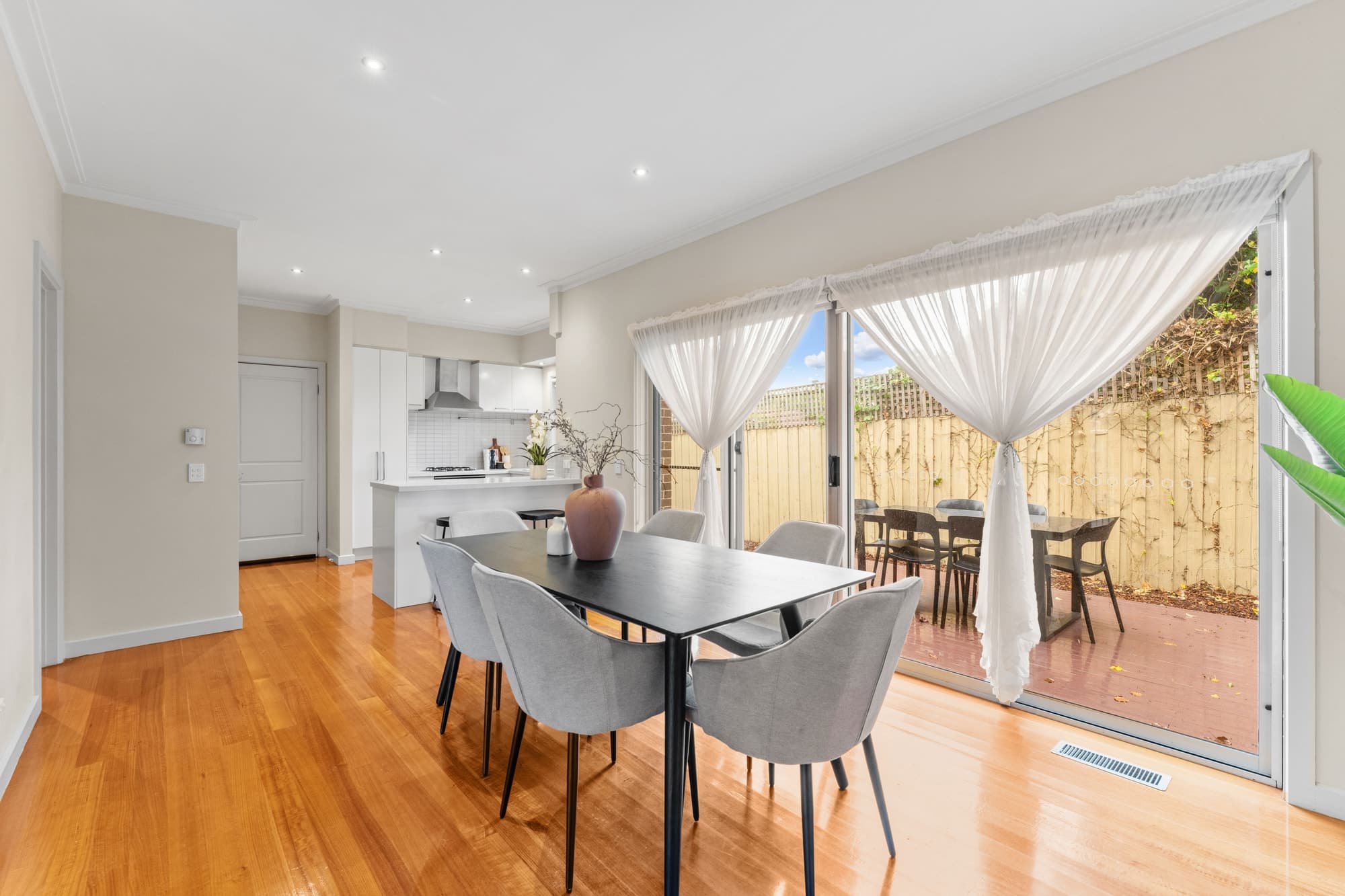 8 Norma Road, Forest Hill - Thumbnail 6
