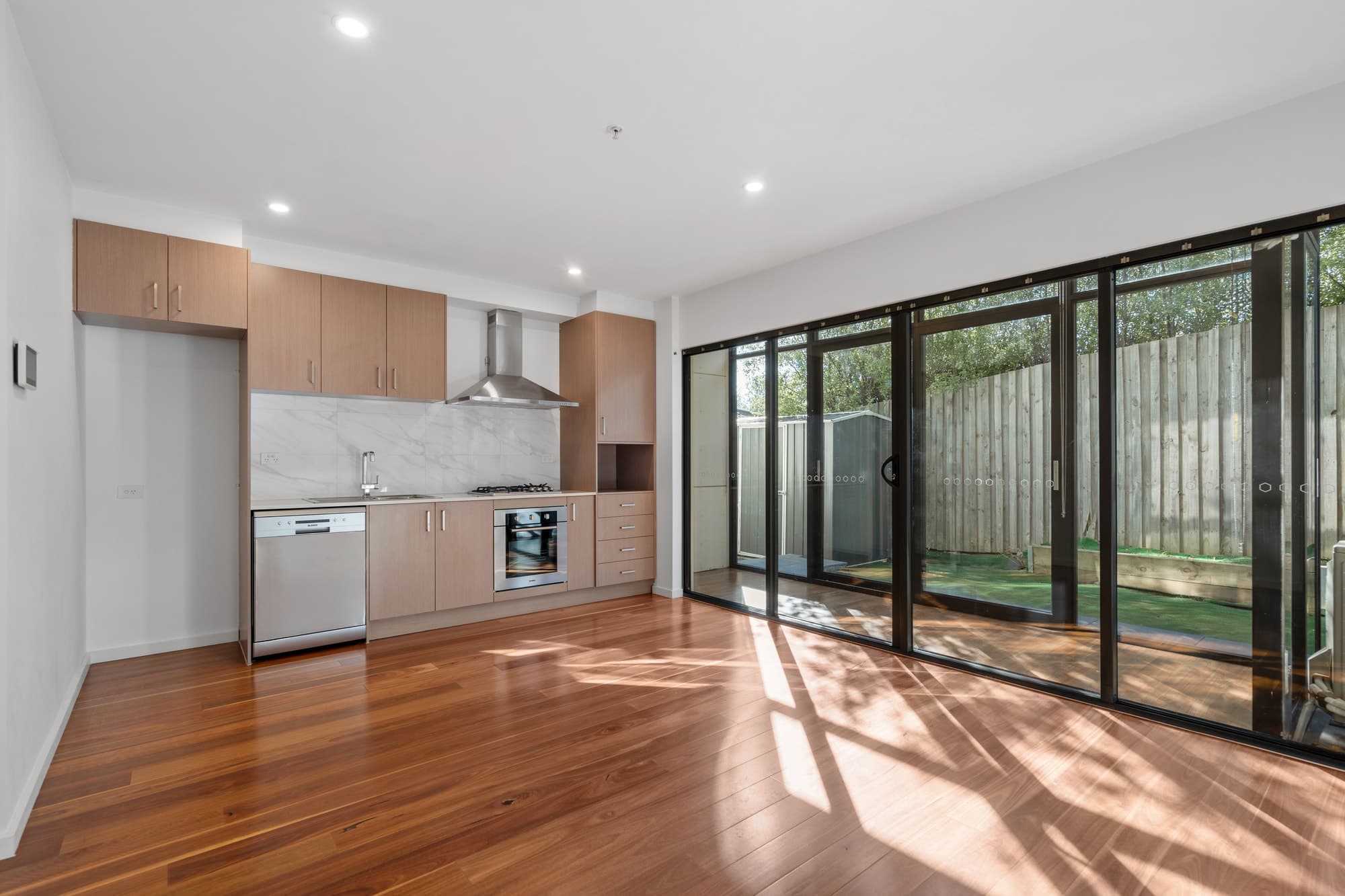 9/1045 Whitehorse Road, Box Hill - Thumbnail 3