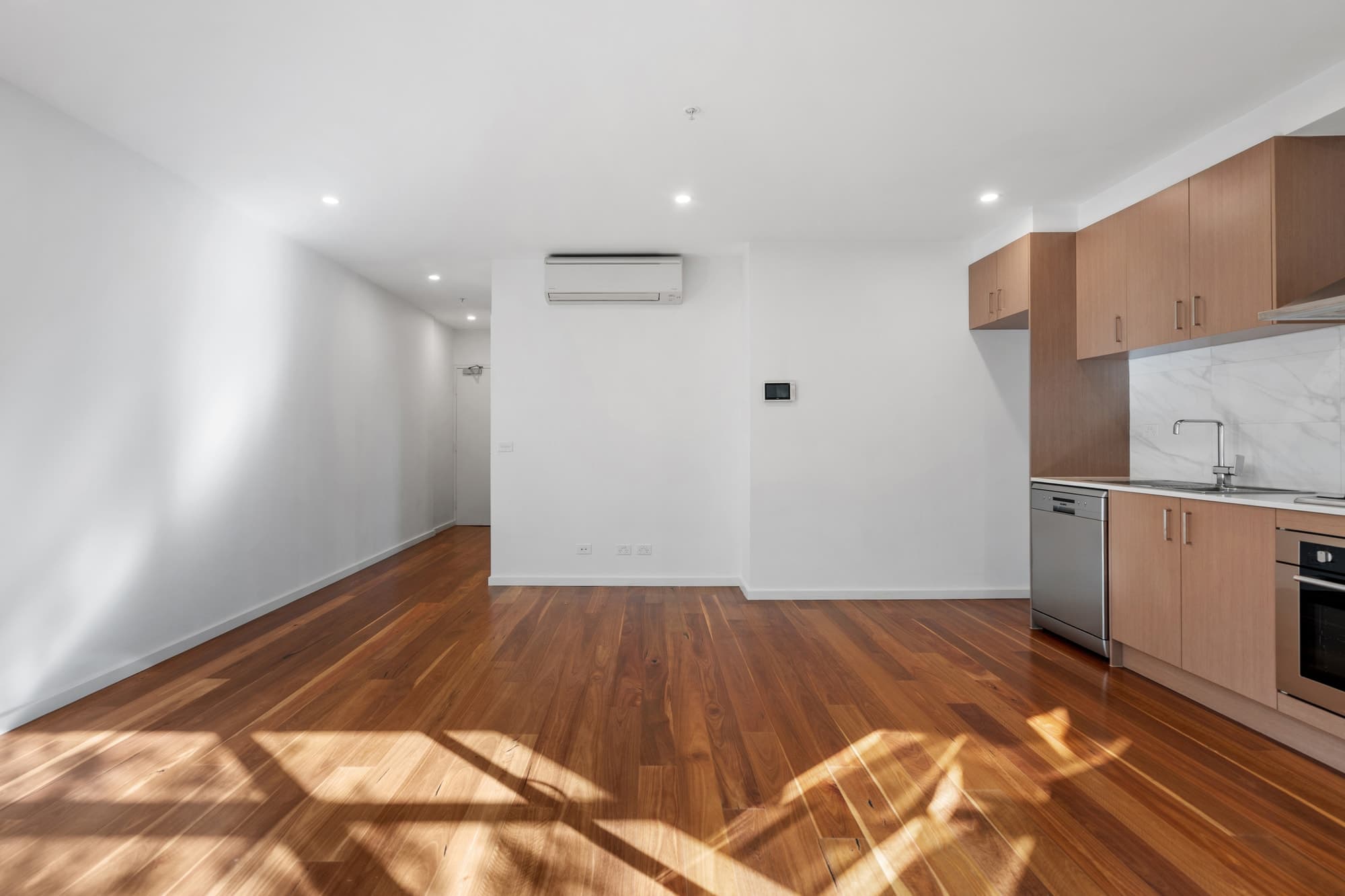 9/1045 Whitehorse Road, Box Hill - Thumbnail 4