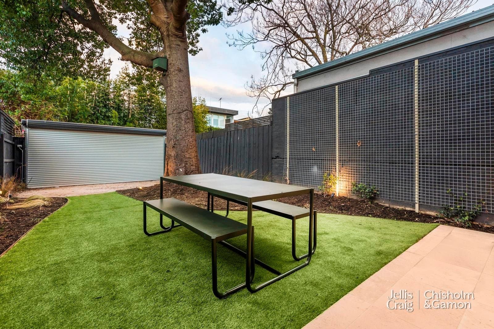 16 Moore Street, Elwood, Elwood - Thumbnail 5