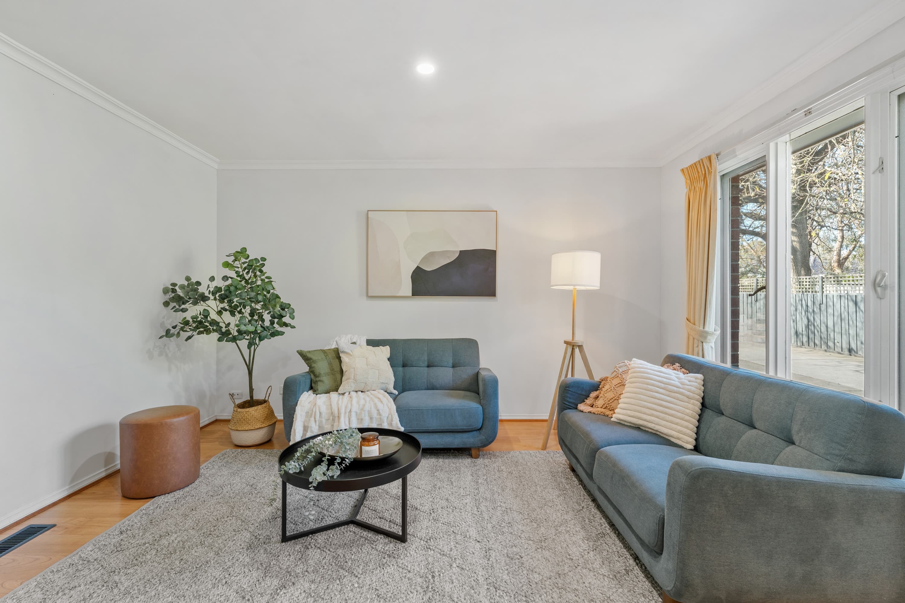 2/7 Owen Street, Mitcham - Thumbnail 3