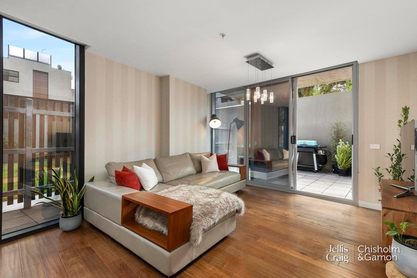 G02/101 Bay Street, Port Melbourne, Port Melbourne - Thumbnail 2