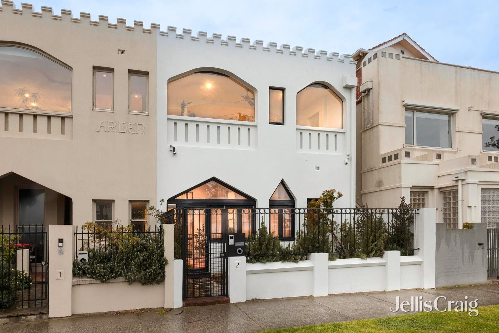 2 Marine Parade, St Kilda, St Kilda - Thumbnail 2