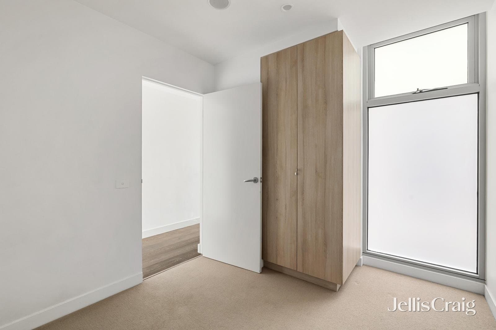 202/19-25 Nott Street, Port Melbourne, Port Melbourne - Thumbnail 3