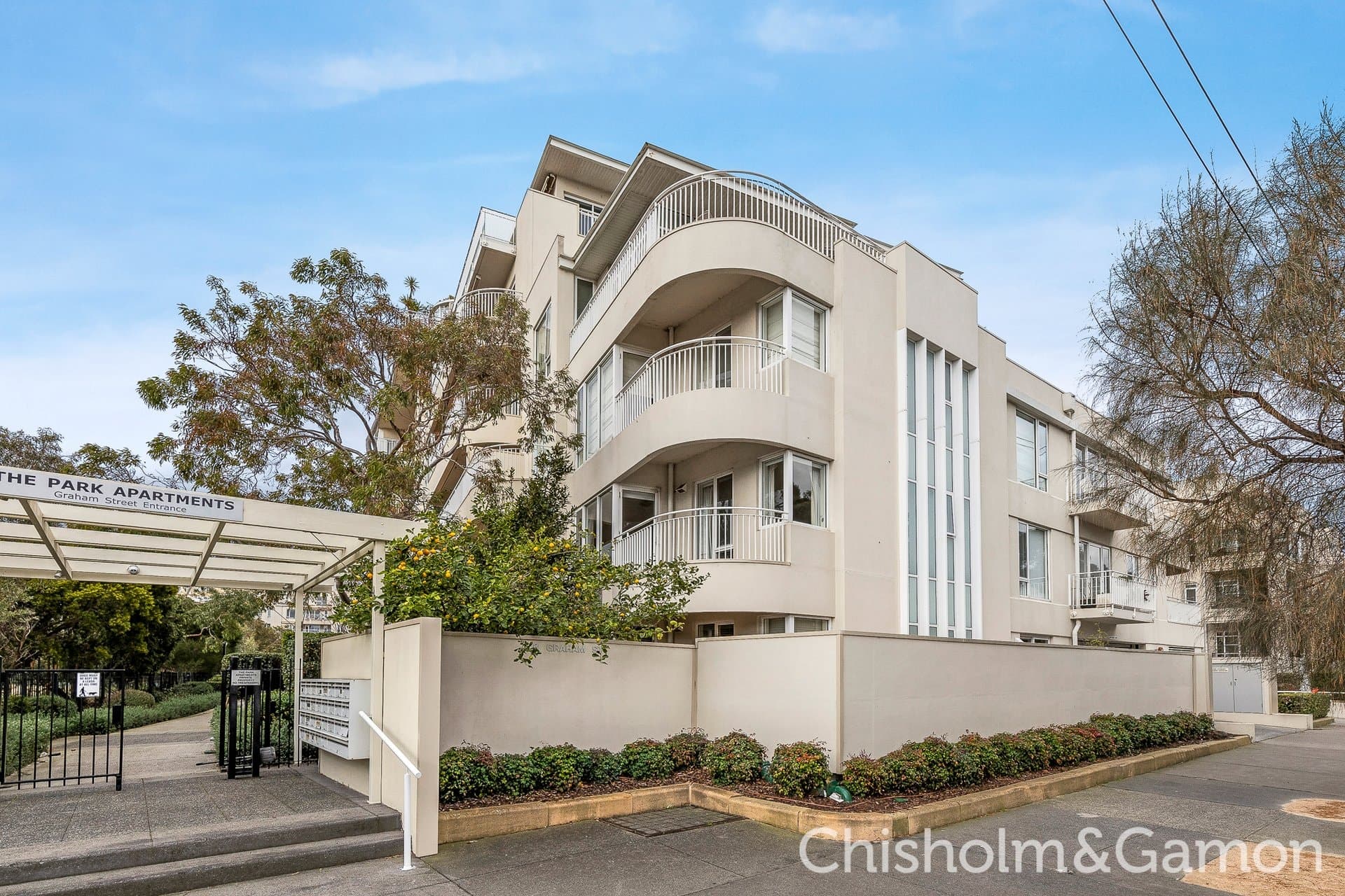 8/8 Graham Street, Port Melbourne, Port Melbourne - Thumbnail 3