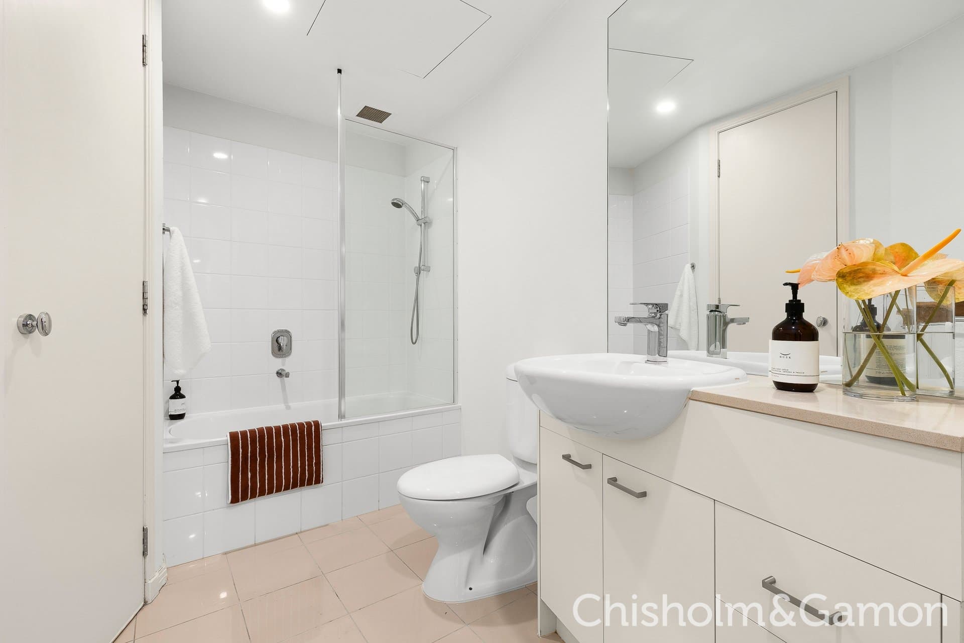 8/8 Graham Street, Port Melbourne, Port Melbourne - Thumbnail 7