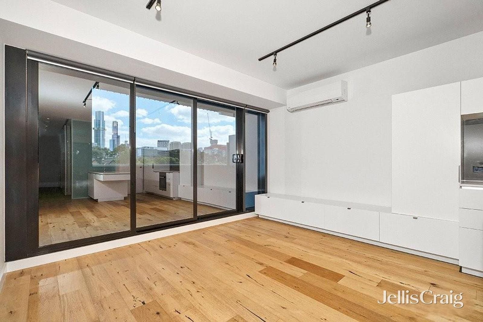 304/99 Palmerston Crescent, South Melbourne, South Melbourne - Thumbnail 5