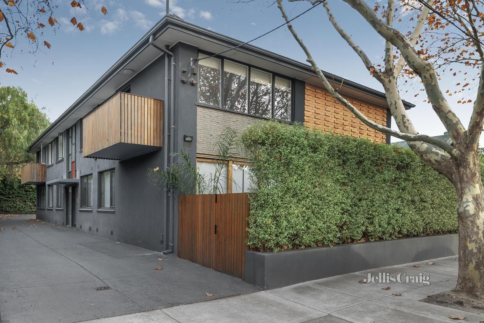 2/1 Rothesay Avenue, Elwood, Elwood - Thumbnail 2