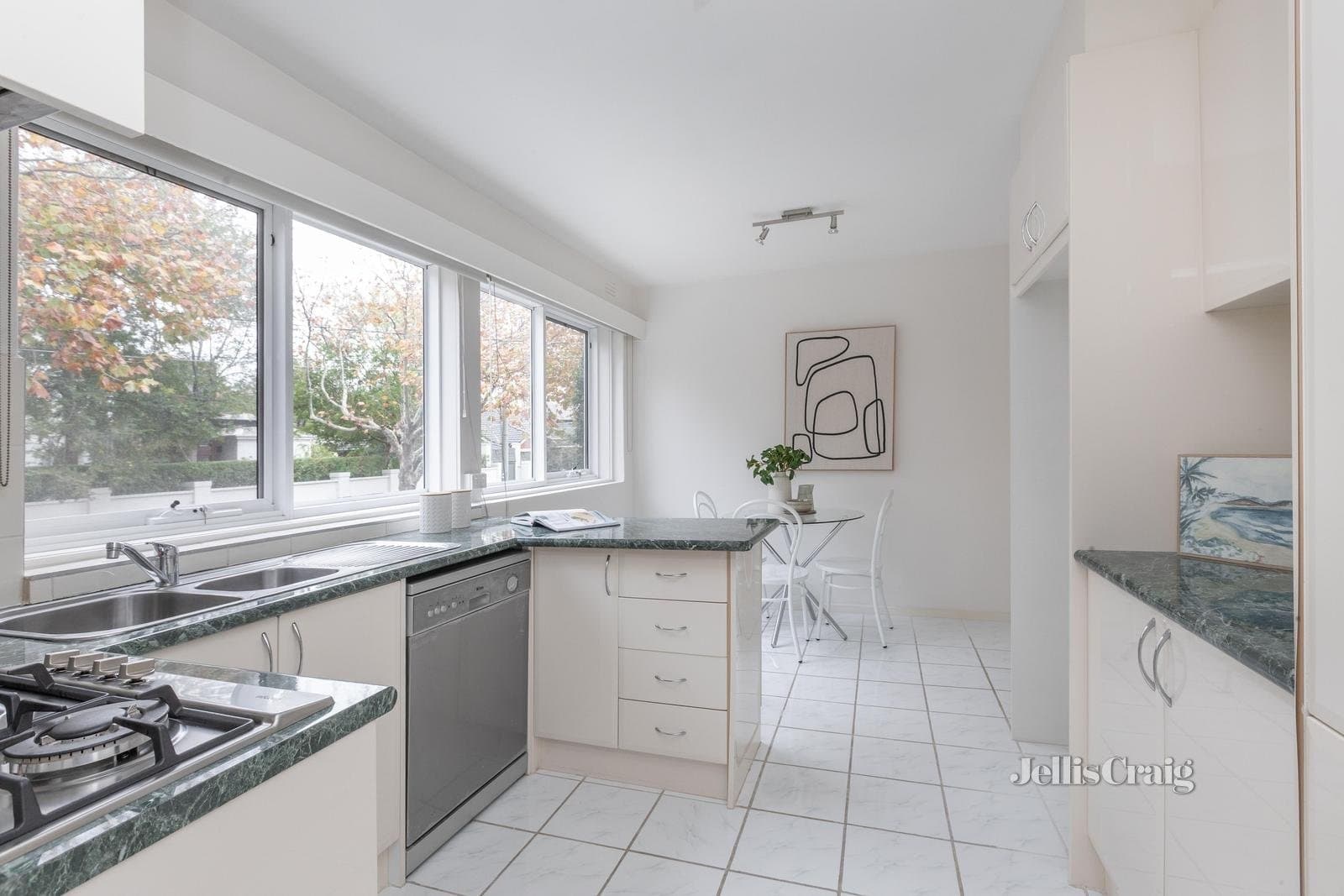 1/9 Tiuna Grove, Elwood, Elwood - Thumbnail 6