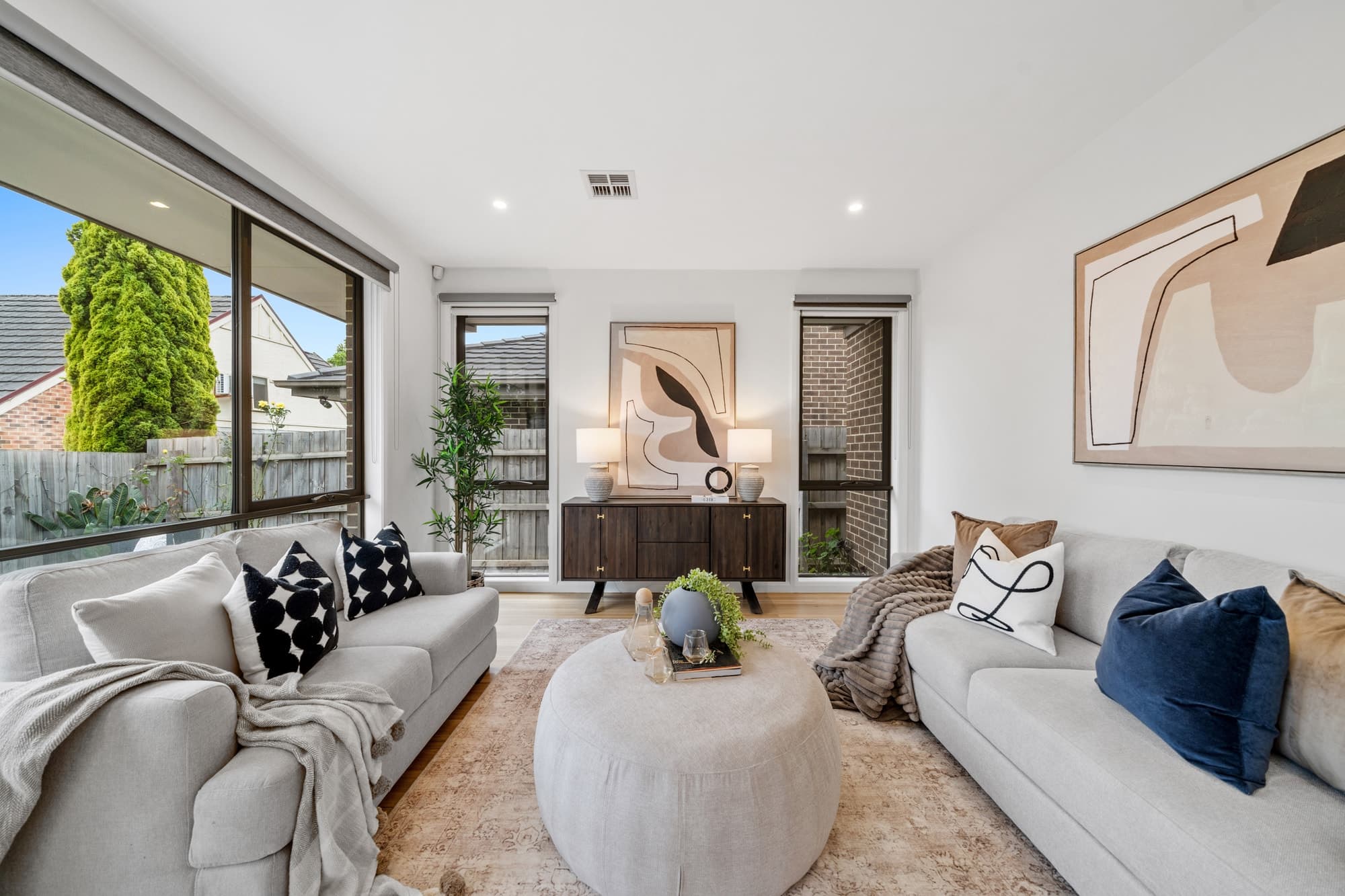 5/8 Wooddale Grove, Mitcham - Thumbnail 2
