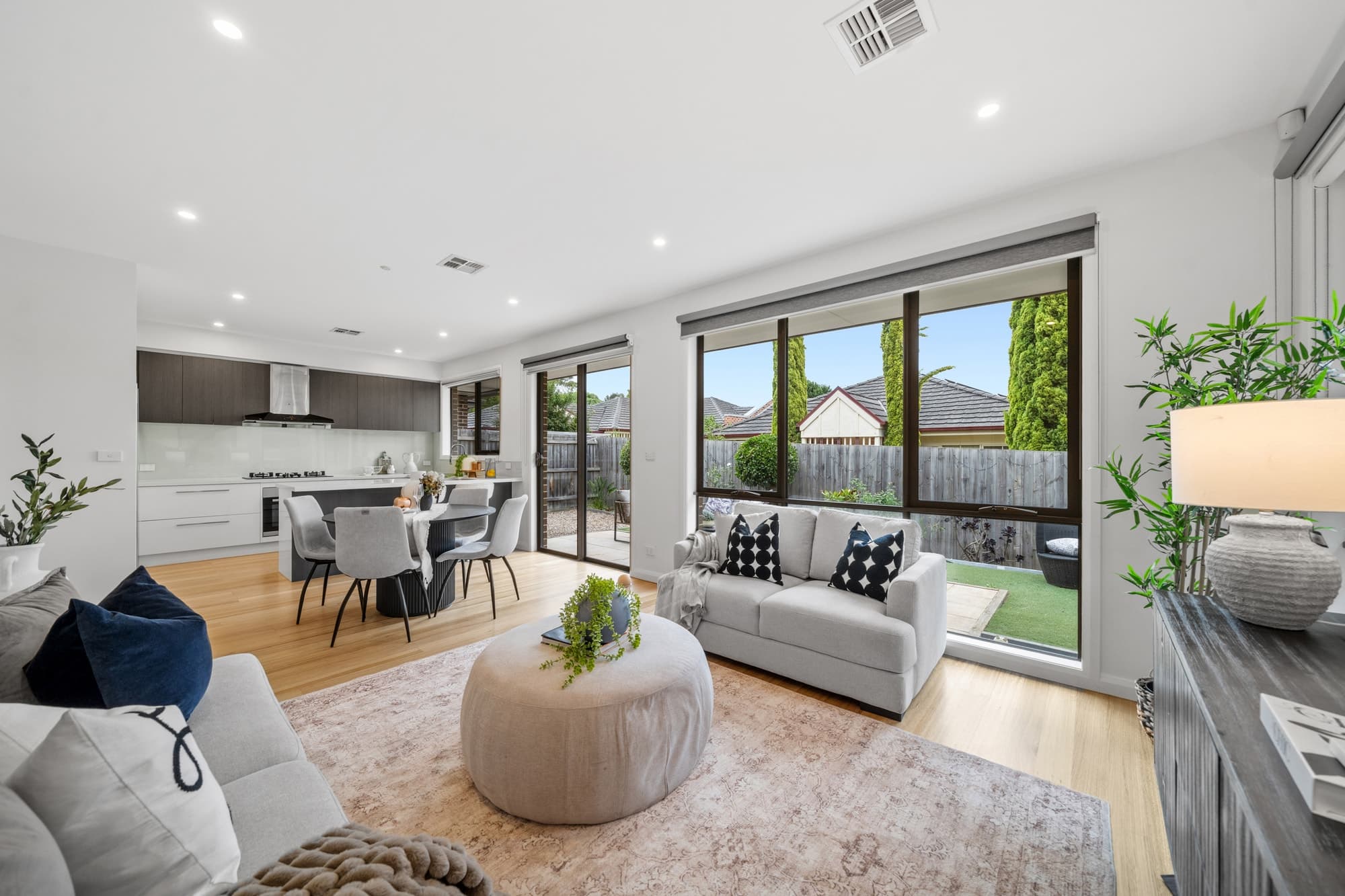 5/8 Wooddale Grove, Mitcham - Thumbnail 3