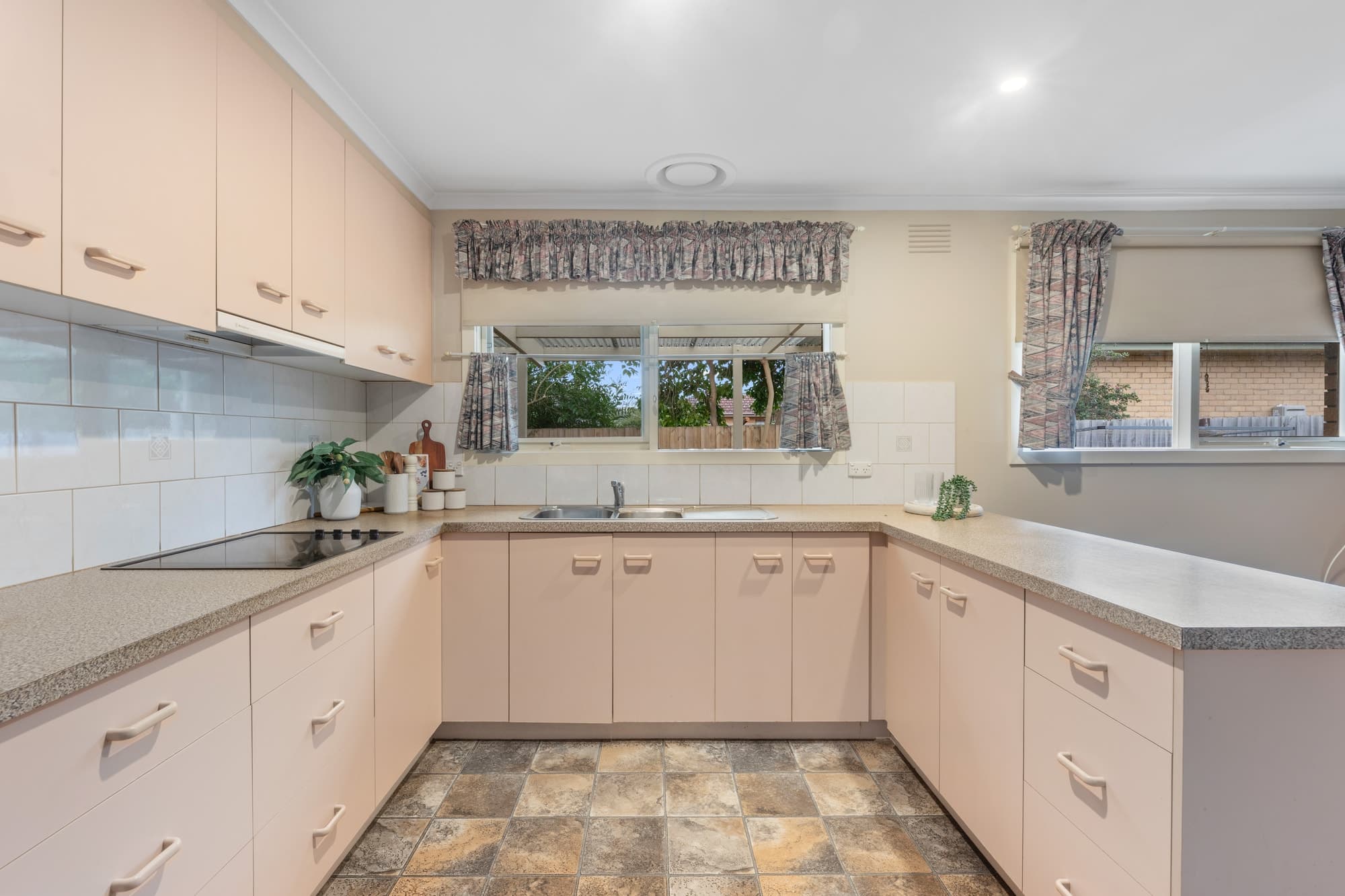 7/25 Quentin Street, Forest Hill - Thumbnail 6