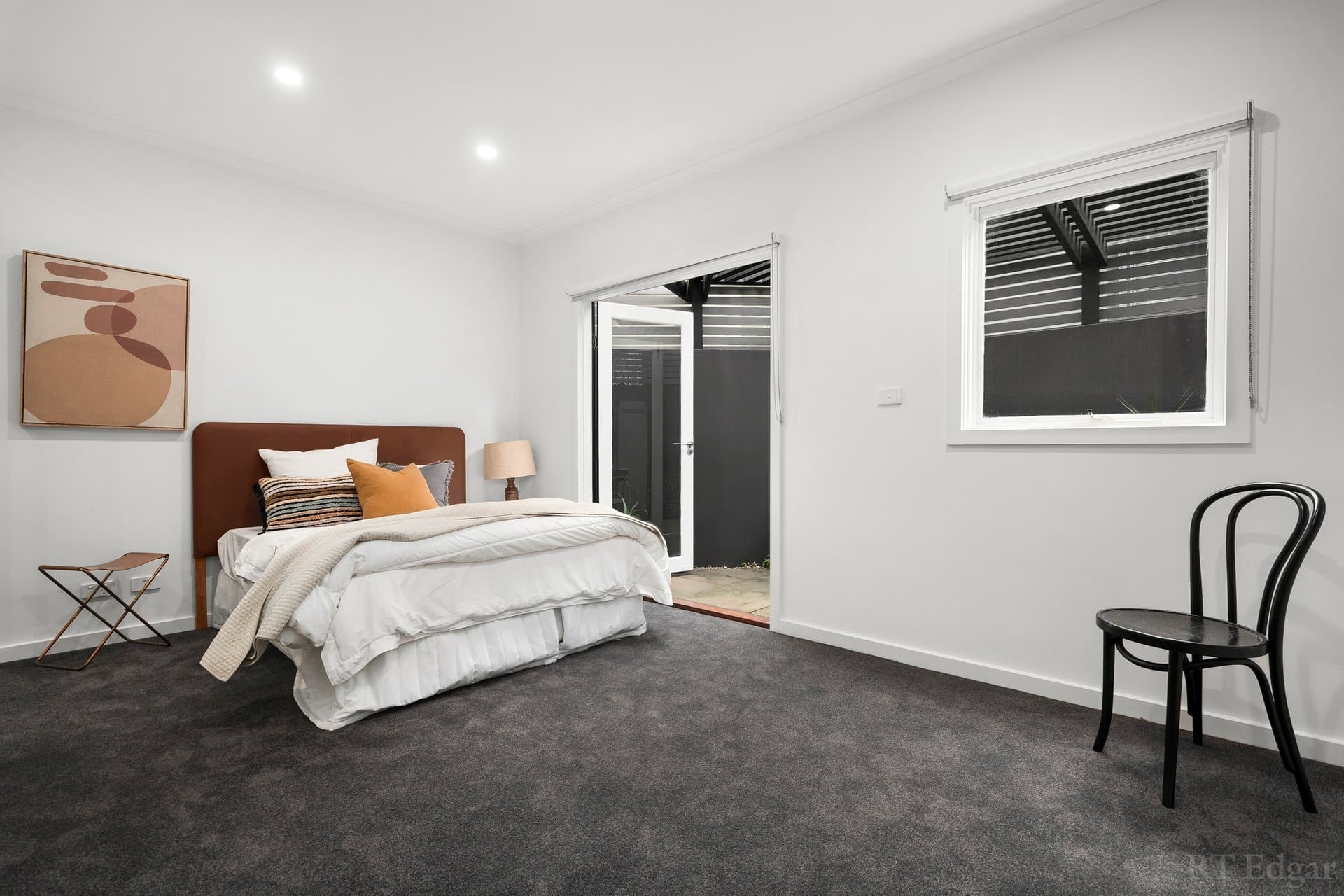 21 Bleakhouse Lane, Albert Park, Albert Park - Image 1