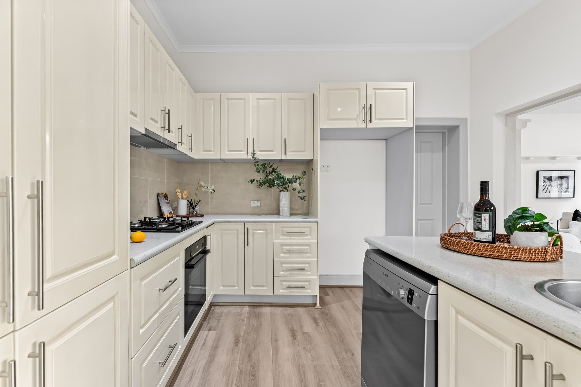 1/76 Whitehorse Road, Blackburn - Thumbnail 5