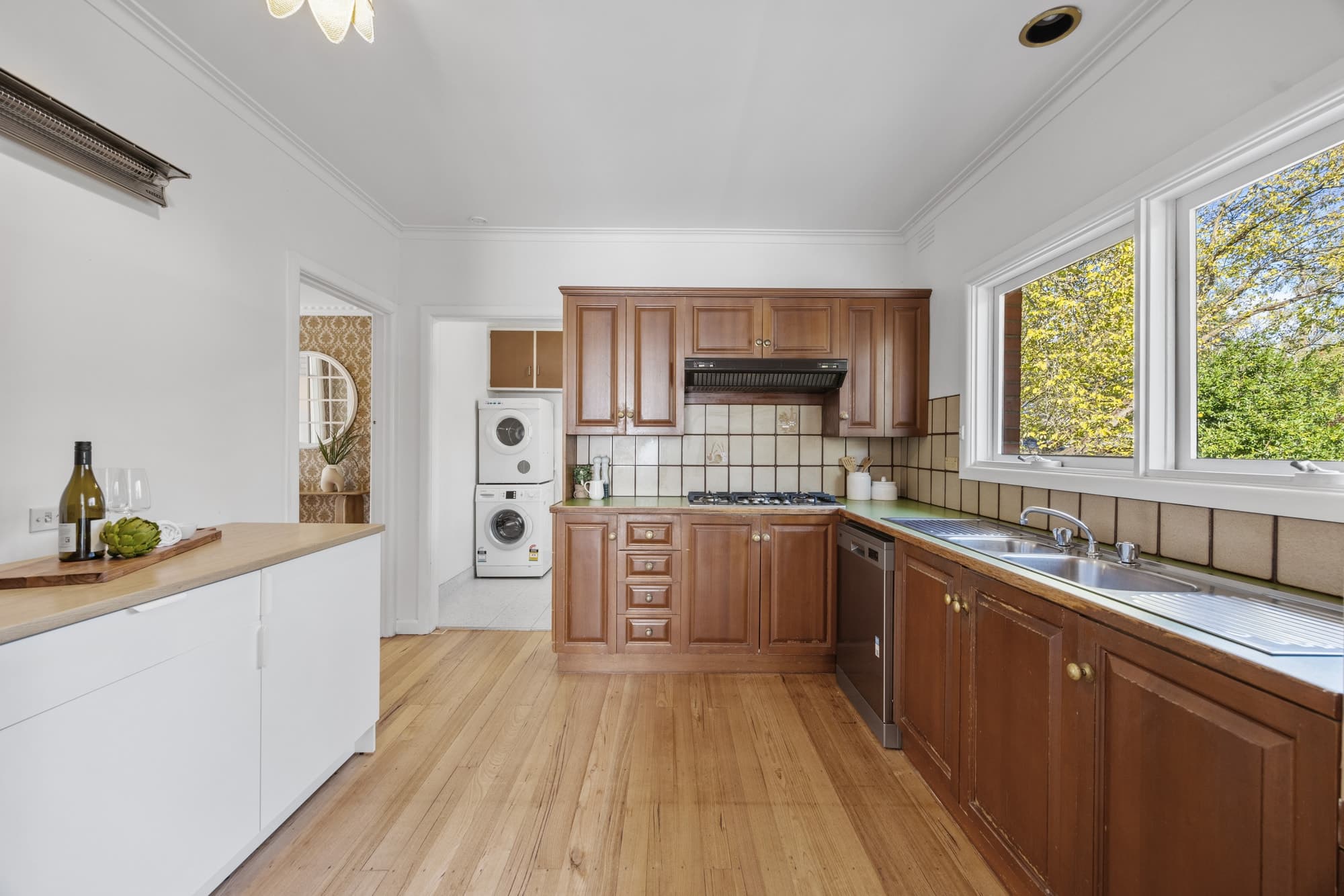 100 Victoria Crescent, Mont Albert - Thumbnail 4