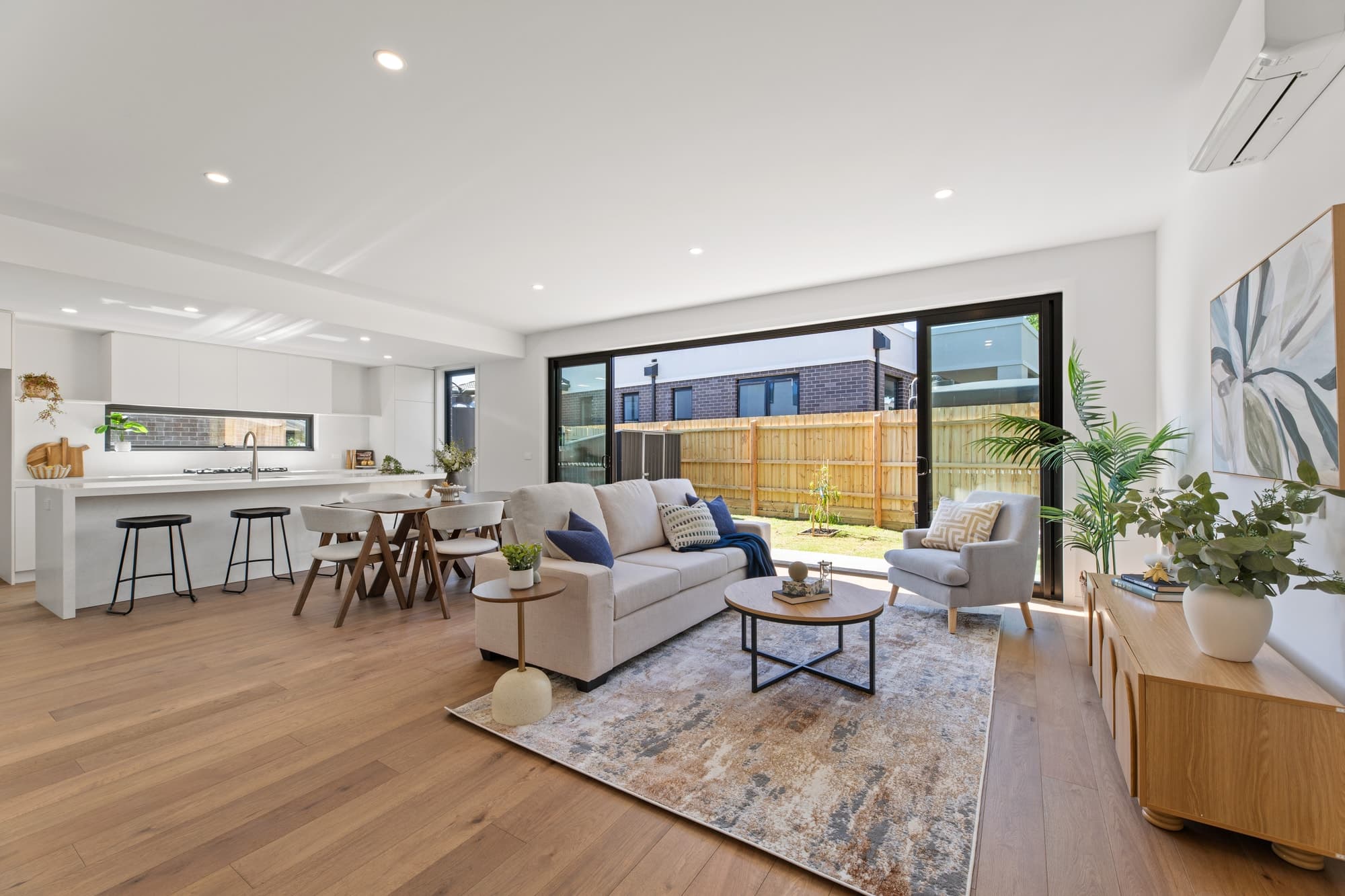 3/4 Janda Court, Box Hill North - Thumbnail 3