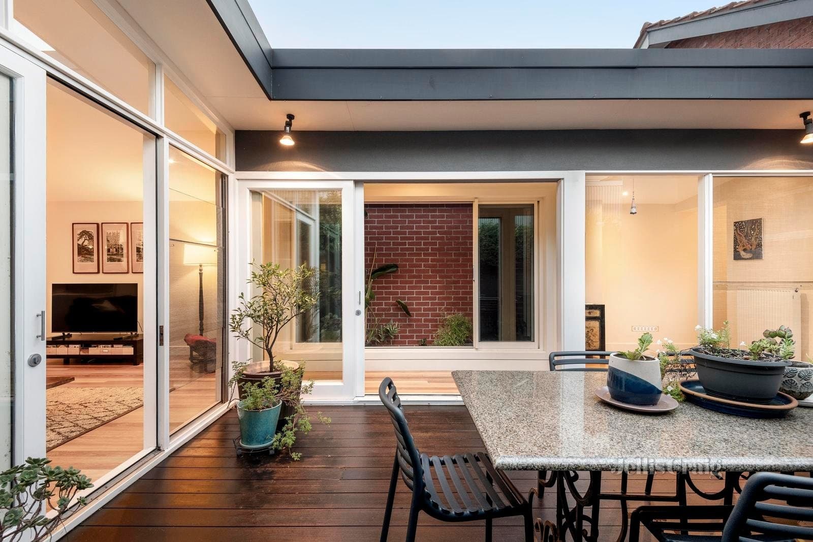 27 Milton Street, Elwood, Elwood - Thumbnail 6