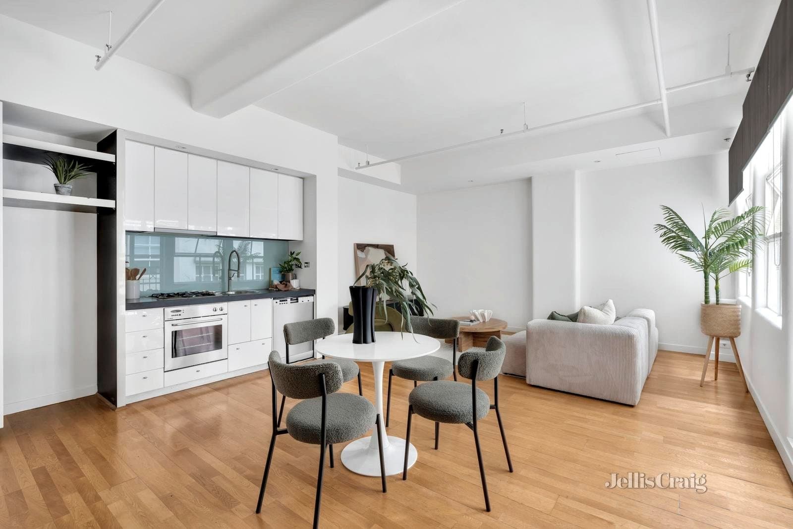 519/422 Collins Street, Melbourne, Melbourne - Image 1