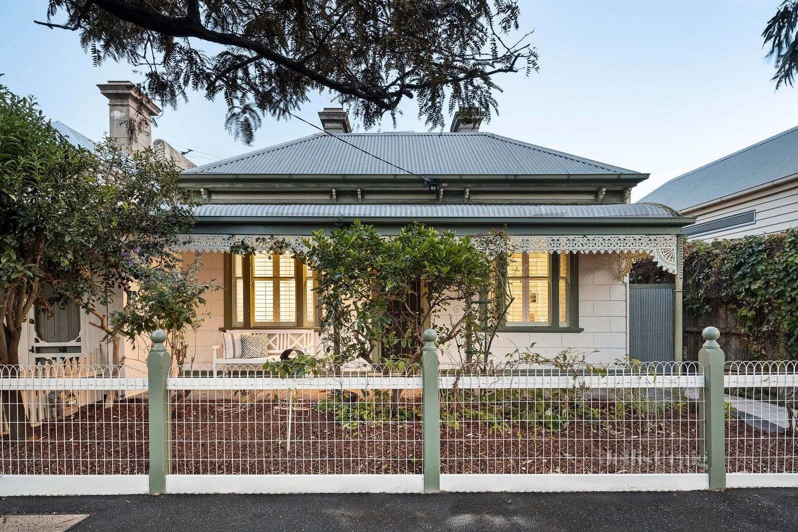 248 Esplanade East, Port Melbourne, Port Melbourne - Thumbnail 2
