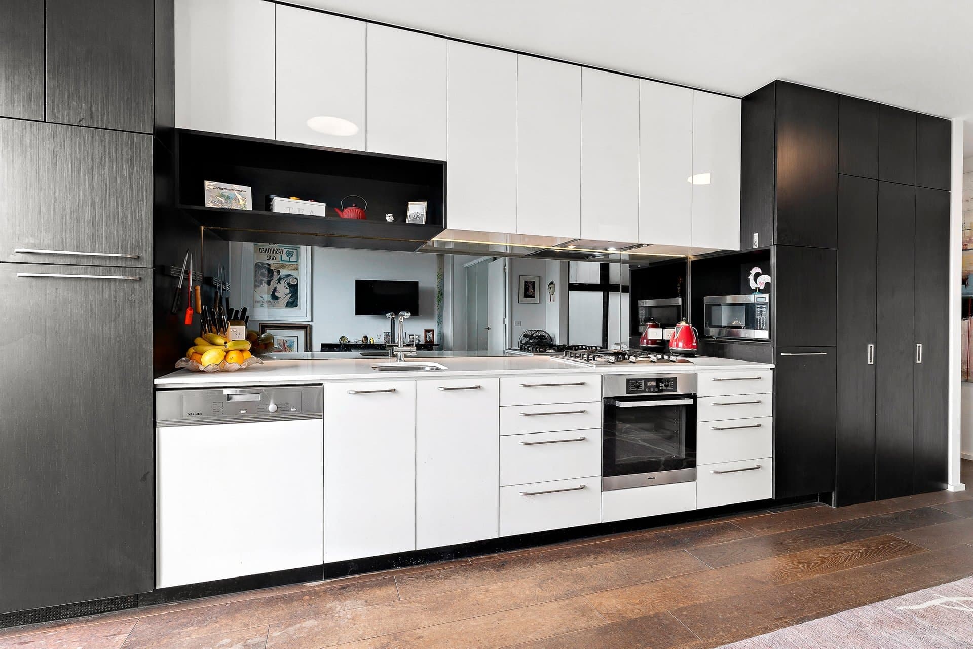 201/40 Beach Street, Port Melbourne, Port Melbourne - Thumbnail 4