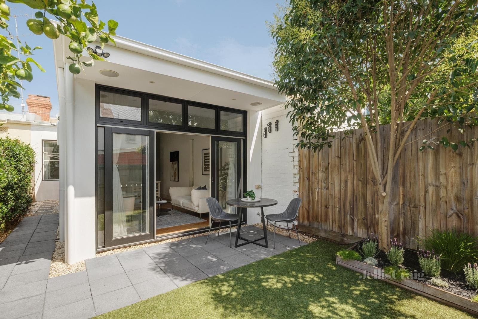 62 Raglan Street, South Melbourne, South Melbourne - Image 1