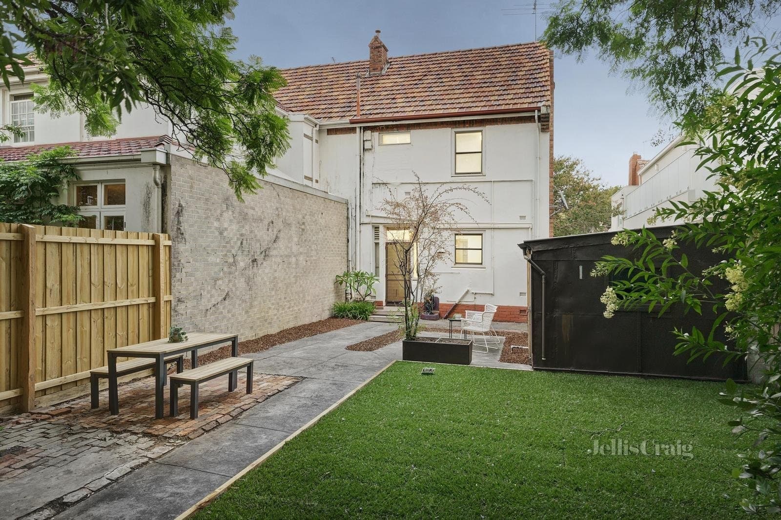 6 Southward Avenue, Port Melbourne, Port Melbourne - Thumbnail 3