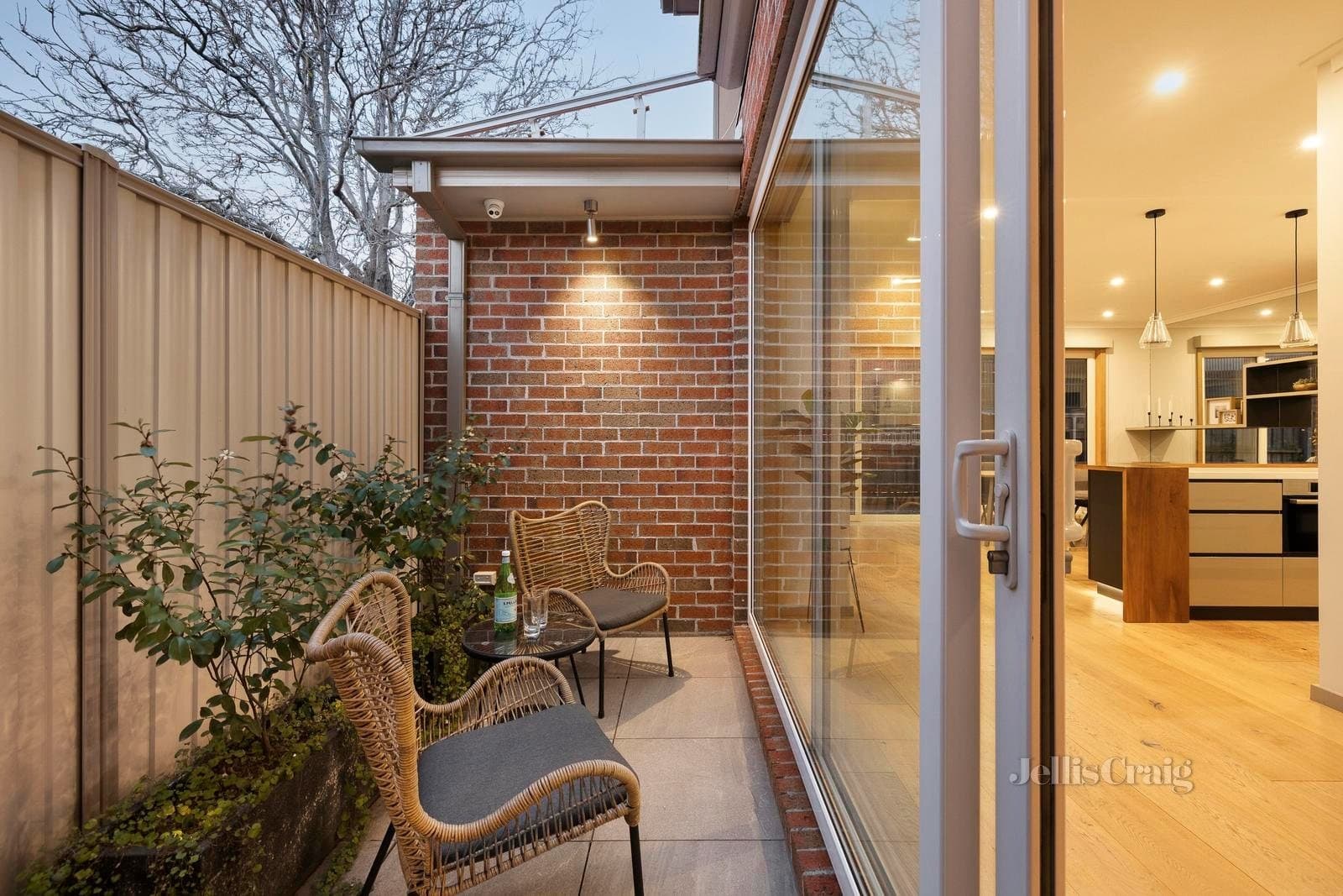 117 Dunstan Parade, Port Melbourne, Port Melbourne - Image 1