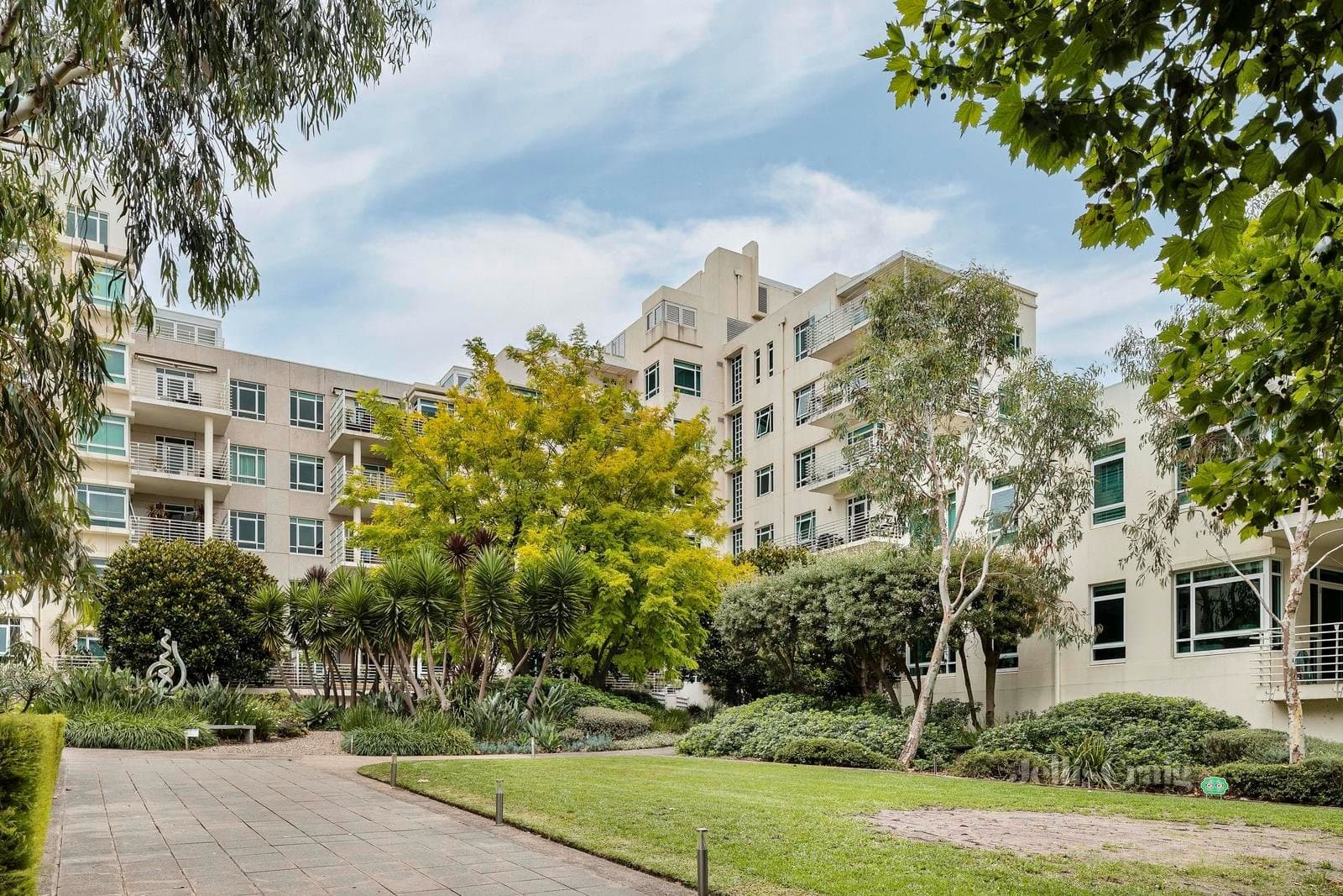 53/1 Graham Street, Port Melbourne, Port Melbourne - Thumbnail 2