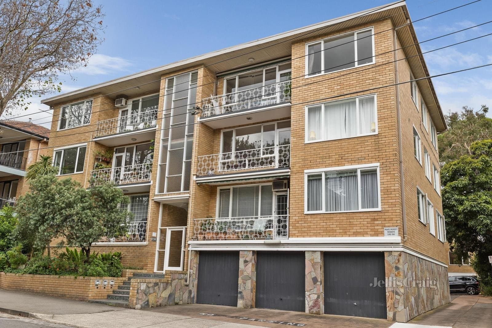3/24 Acland Street, St Kilda, St Kilda - Thumbnail 2