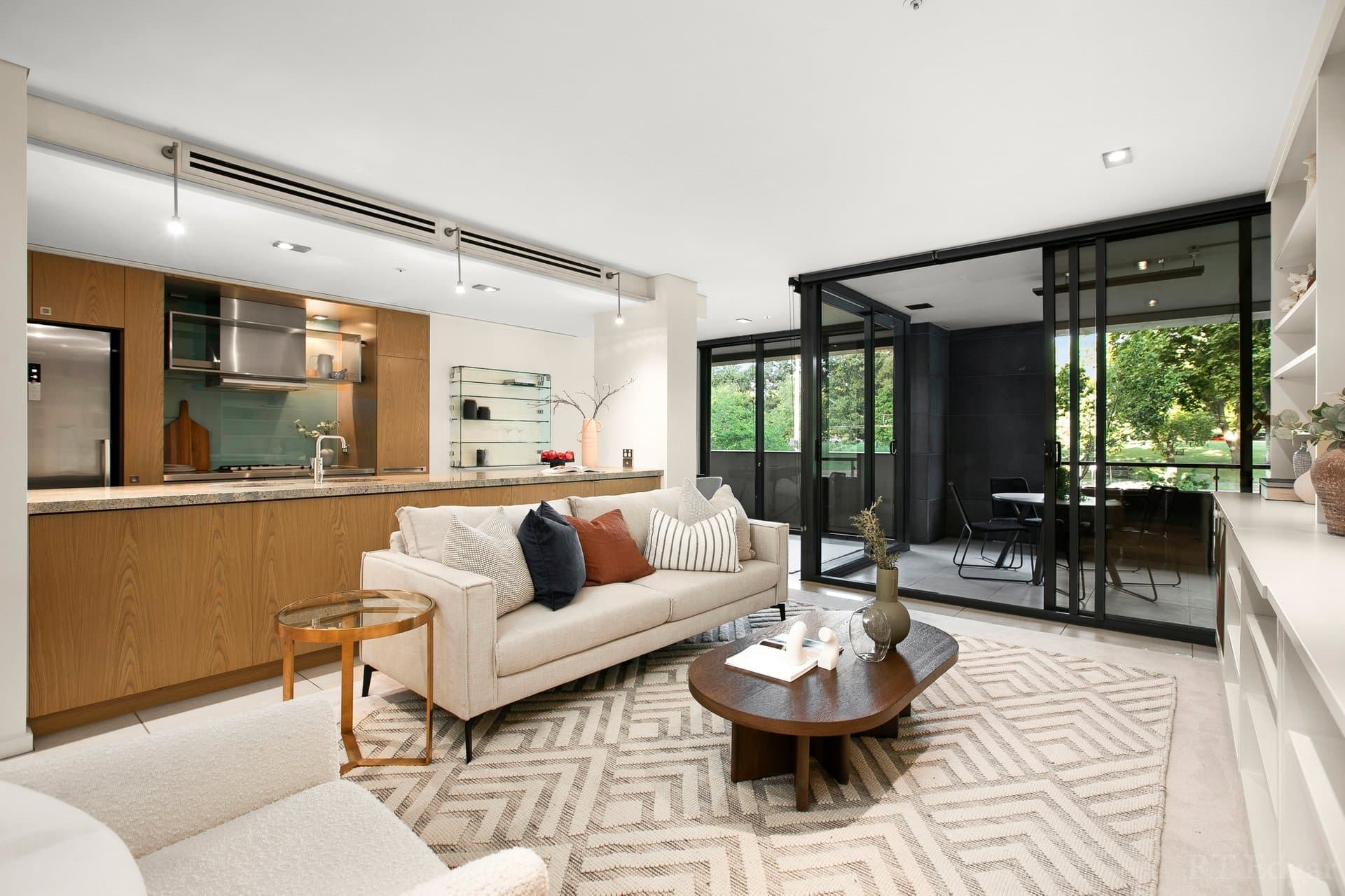 216/250 St Kilda Road, Southbank, Southbank - Thumbnail 2