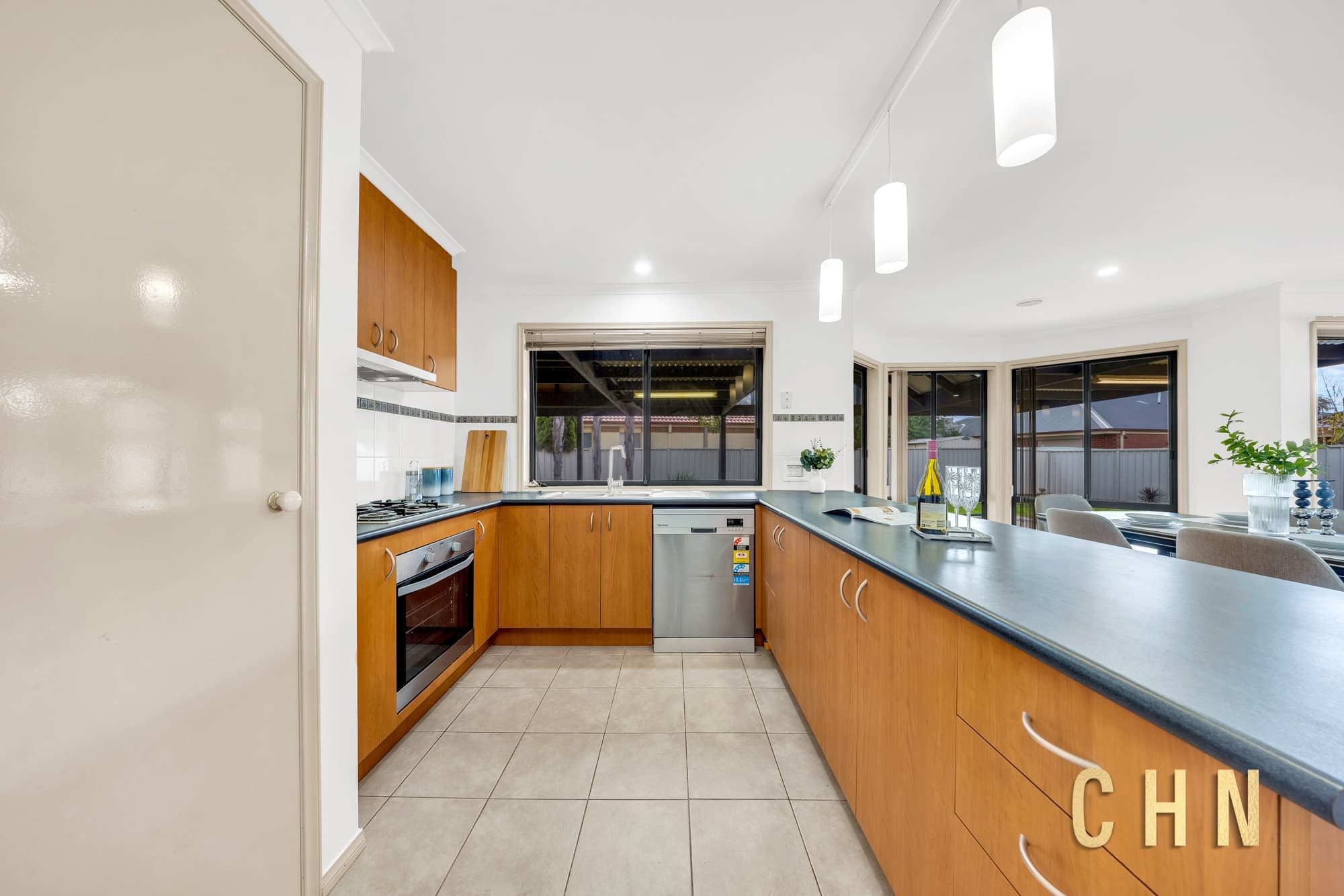 4 Hughes Avenue, Caroline Springs - Thumbnail 8