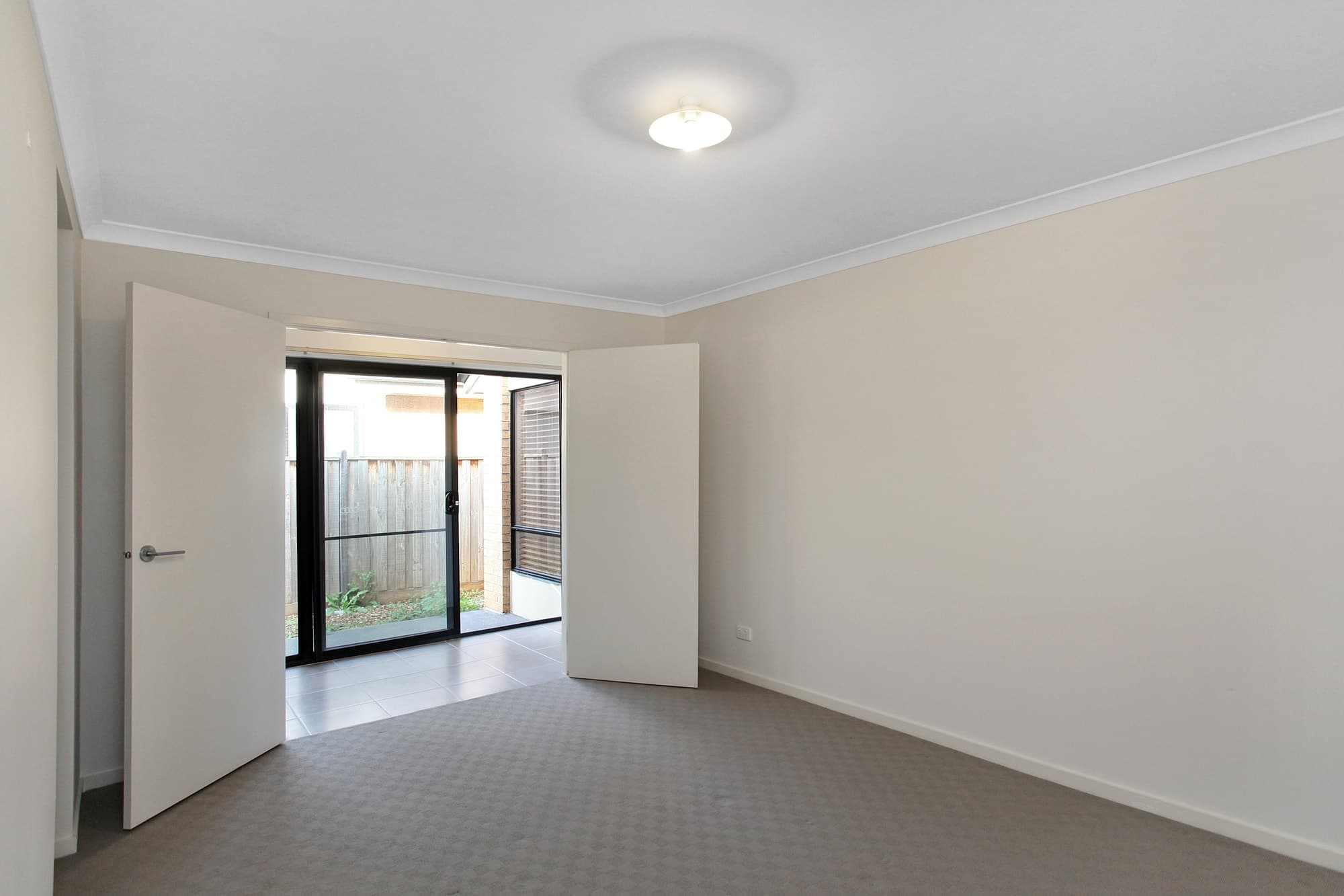 69 Sanctuary Lakes East Boulevard, Point Cook - Thumbnail 7