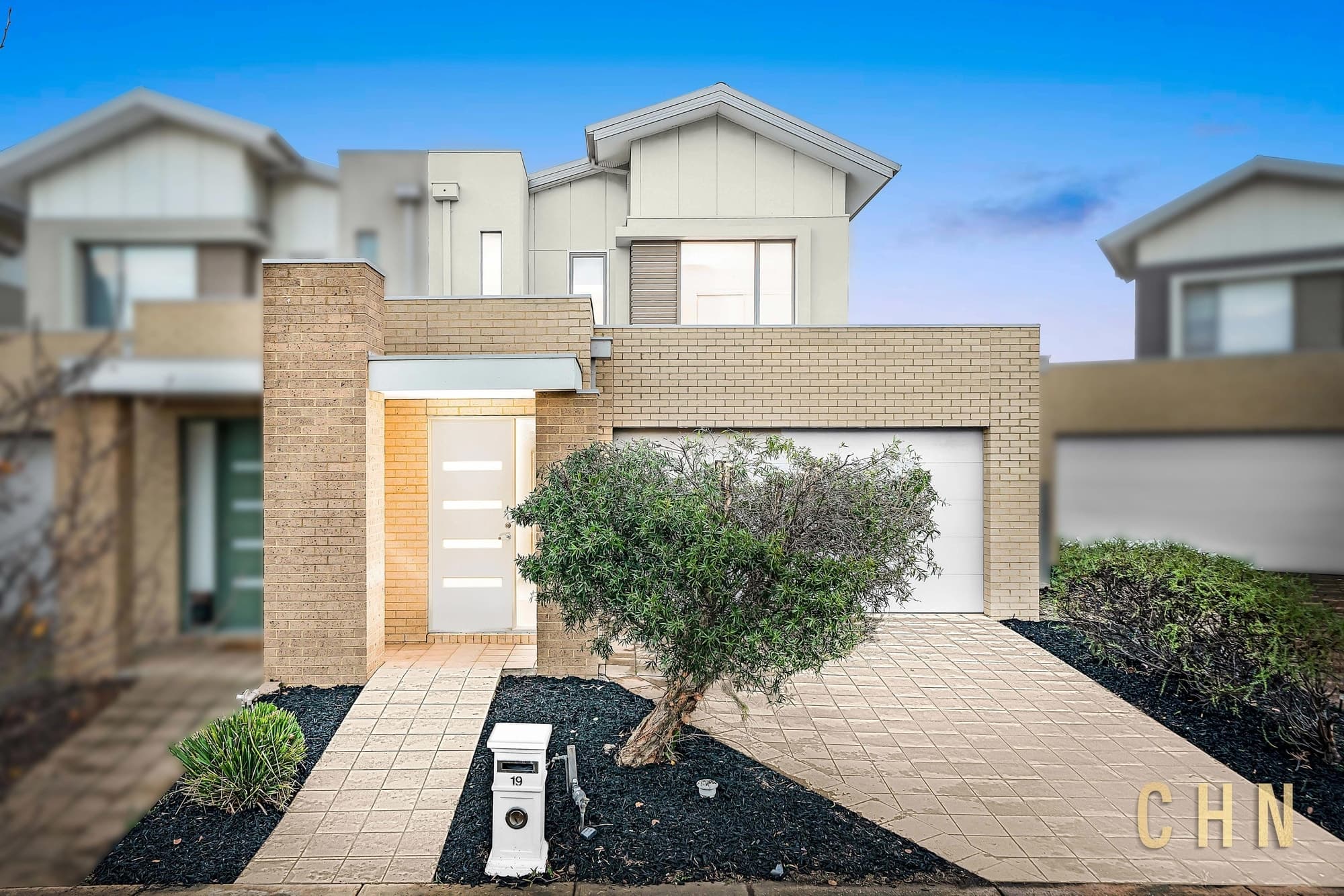 19 Broadbeach Circuit, Point Cook - Image 1